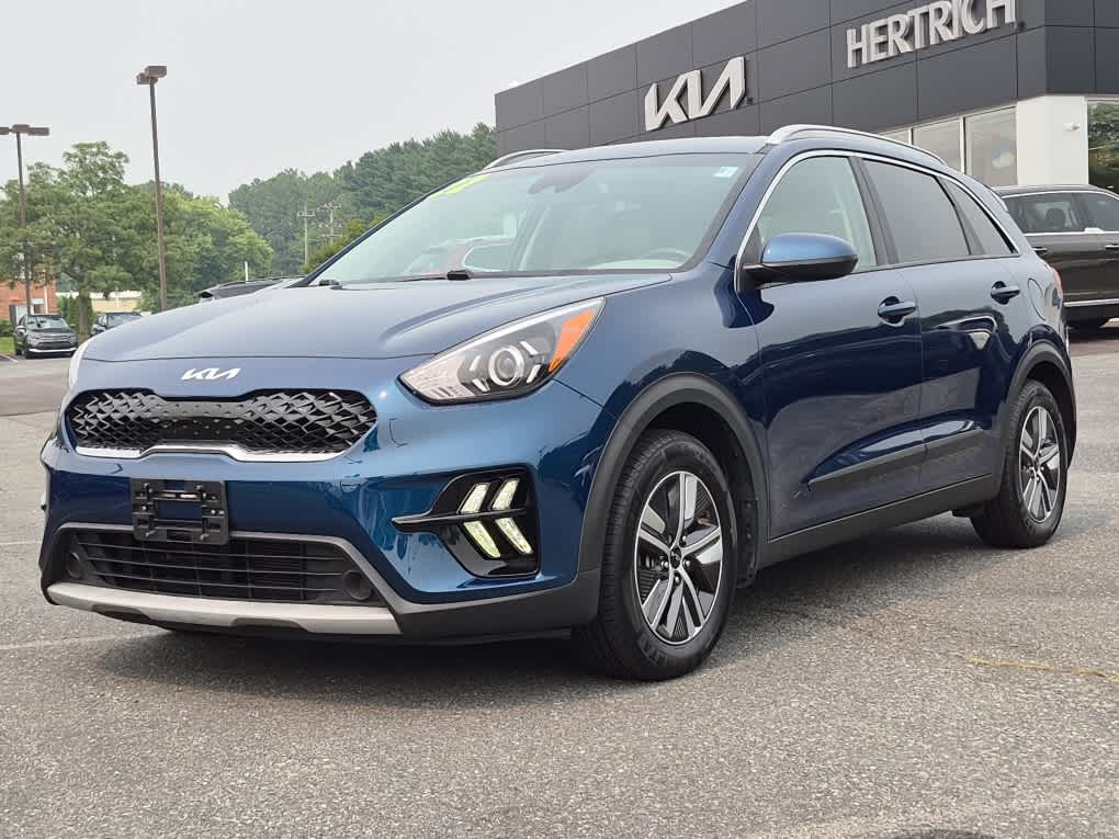 Deep Cerulean 2022 Kia Niro SUV / Crossover Front-Wheel Drive 6-Speed Automatic