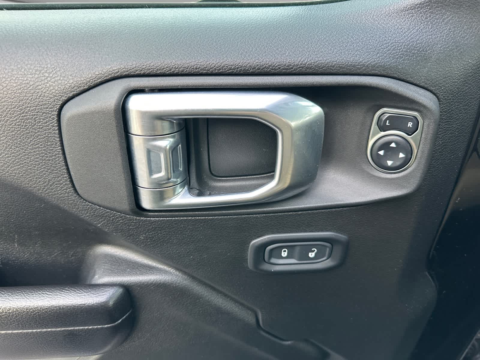 Used 2021 Jeep Wrangler SUV