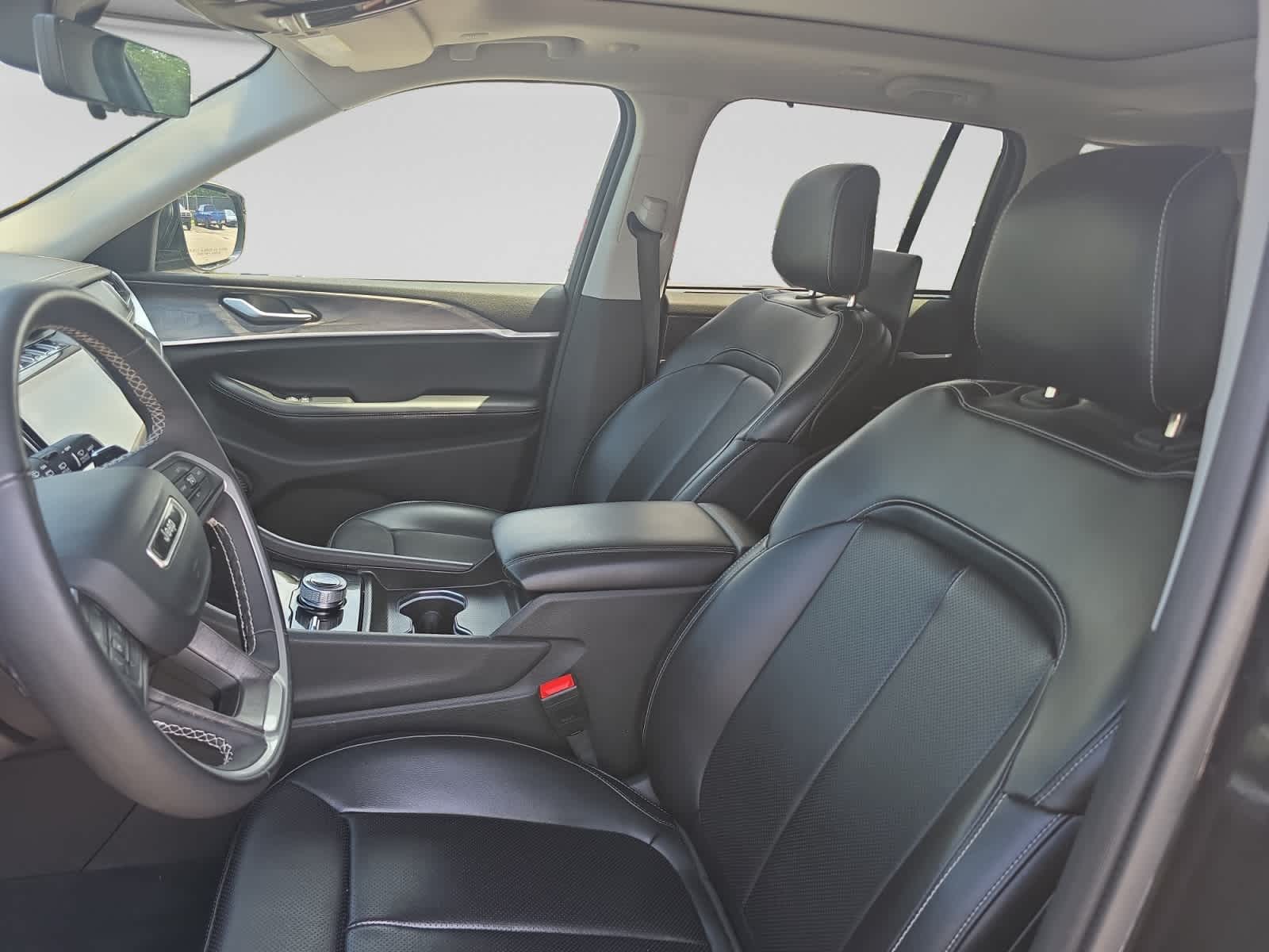 Used 2024 Jeep Grand Cherokee SUV