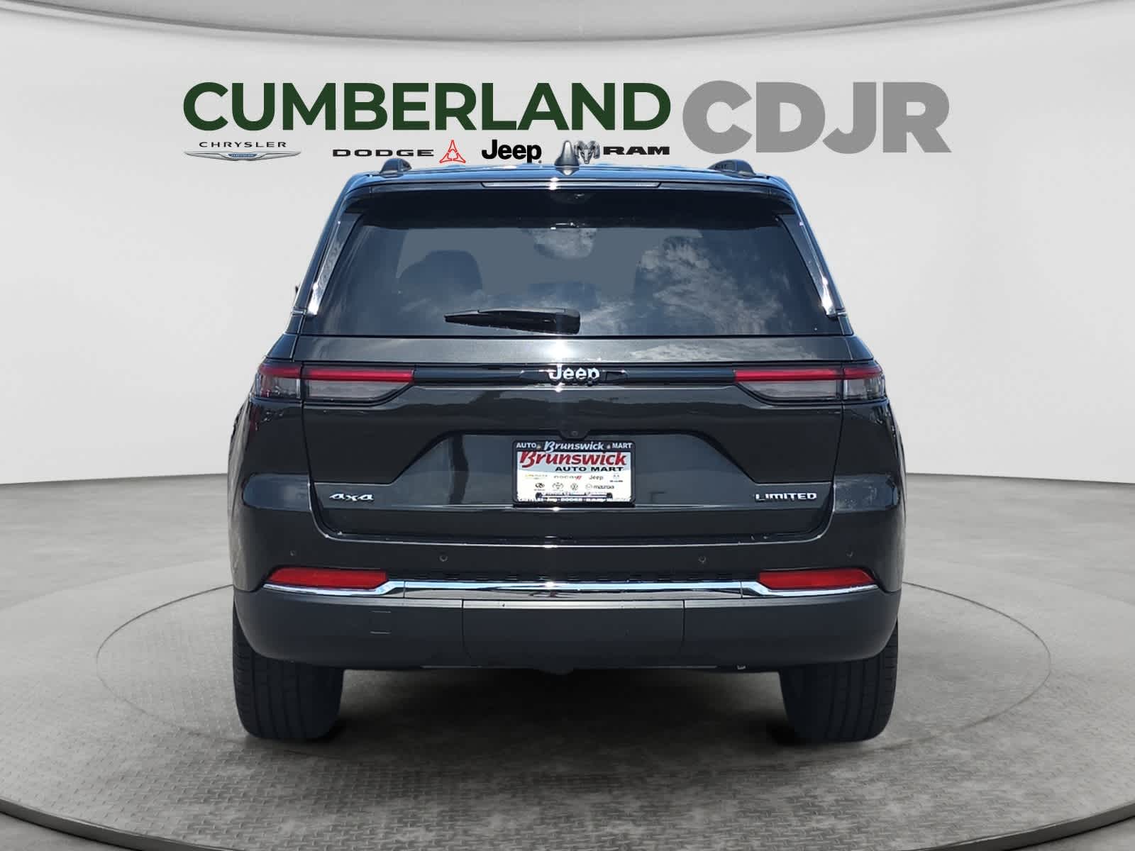 Used 2024 Jeep Grand Cherokee SUV