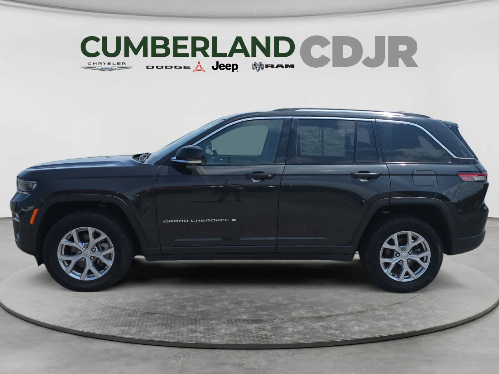 Used 2024 Jeep Grand Cherokee SUV