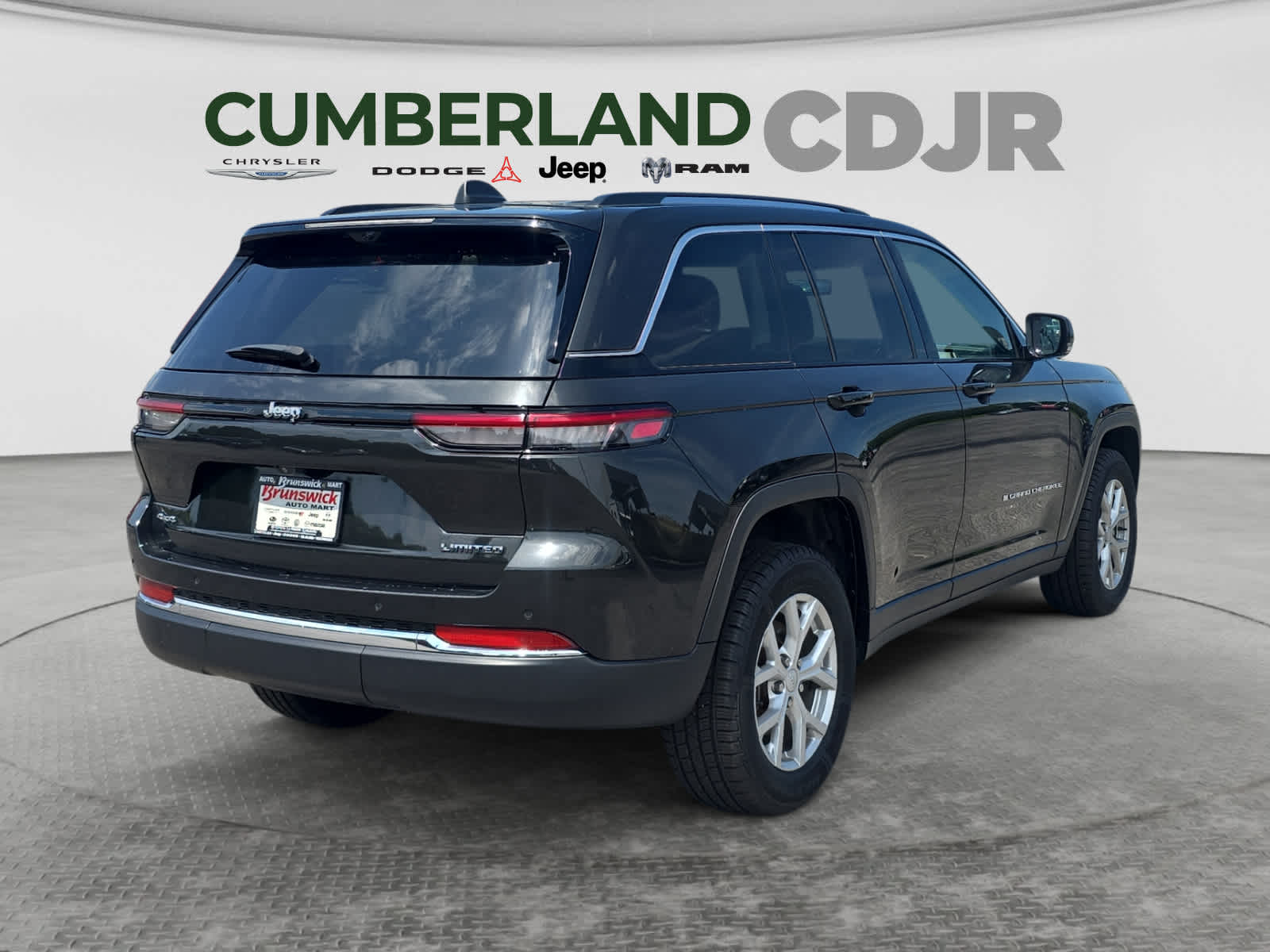 Used 2024 Jeep Grand Cherokee SUV