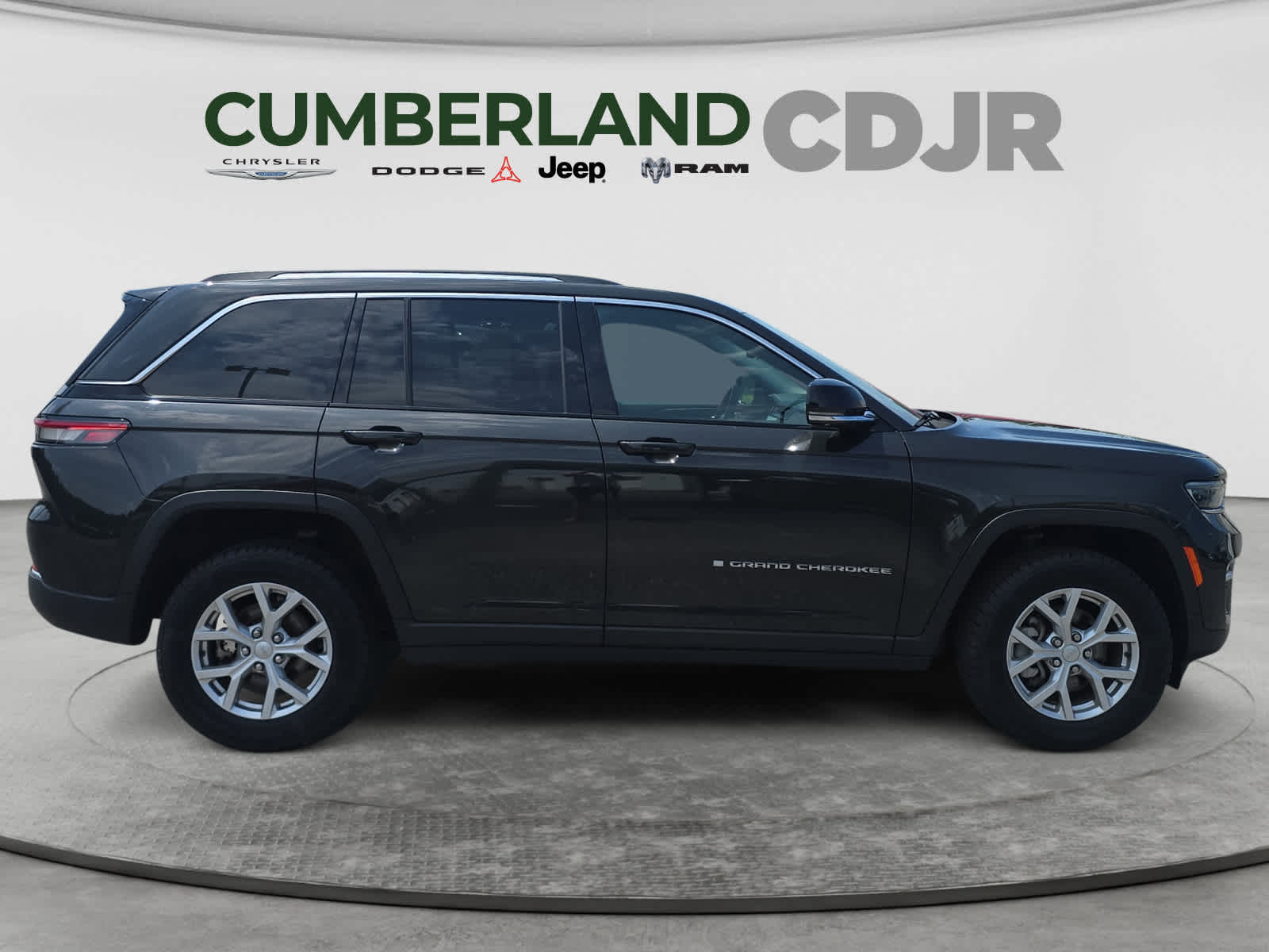 Used 2024 Jeep Grand Cherokee SUV