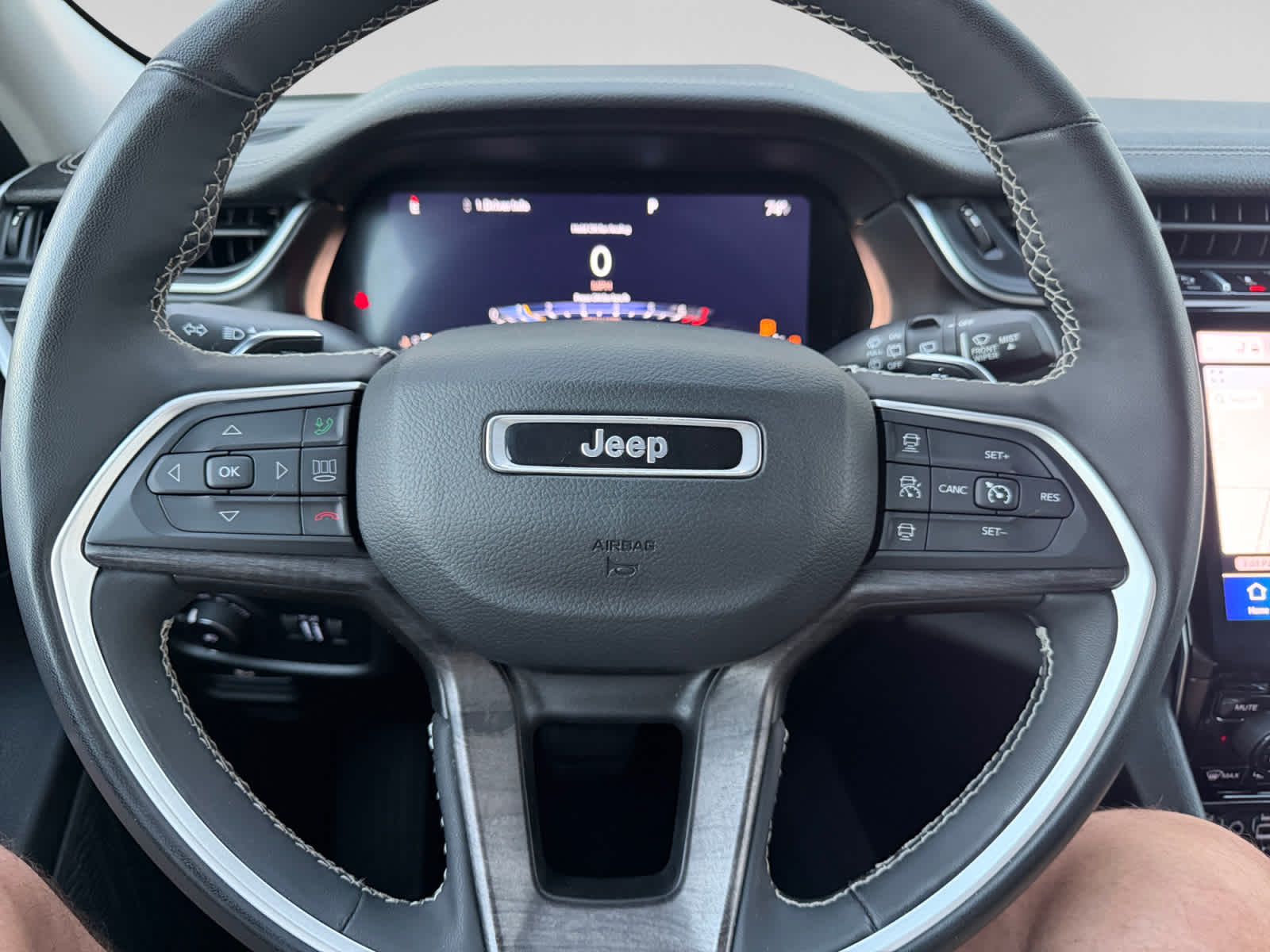 Used 2024 Jeep Grand Cherokee SUV