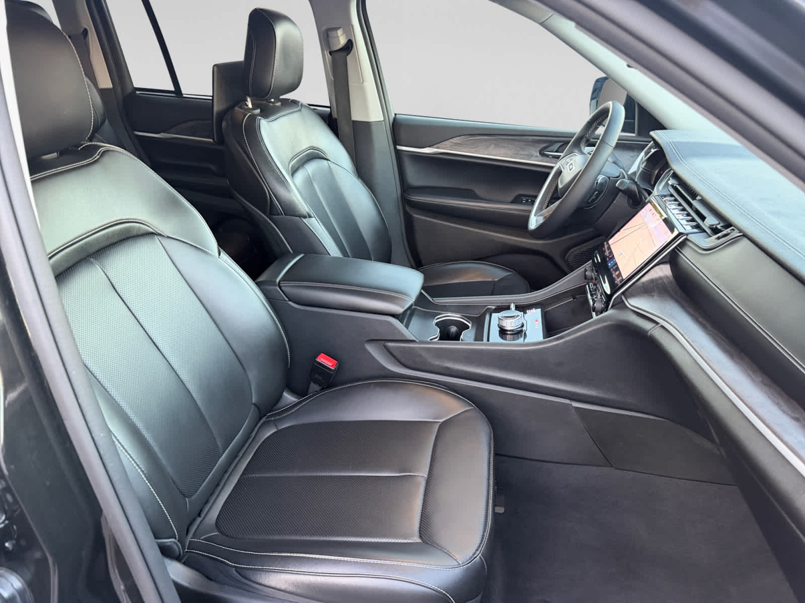 Used 2024 Jeep Grand Cherokee SUV