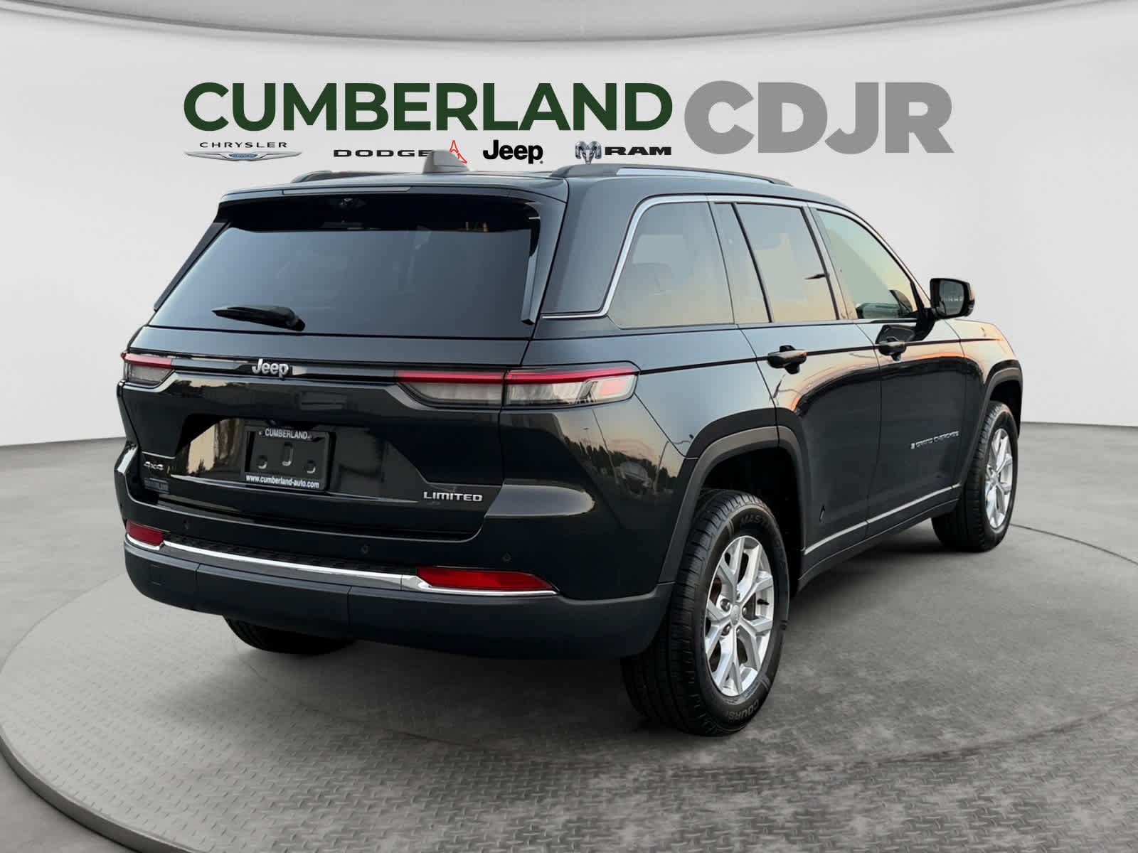 Used 2024 Jeep Grand Cherokee SUV