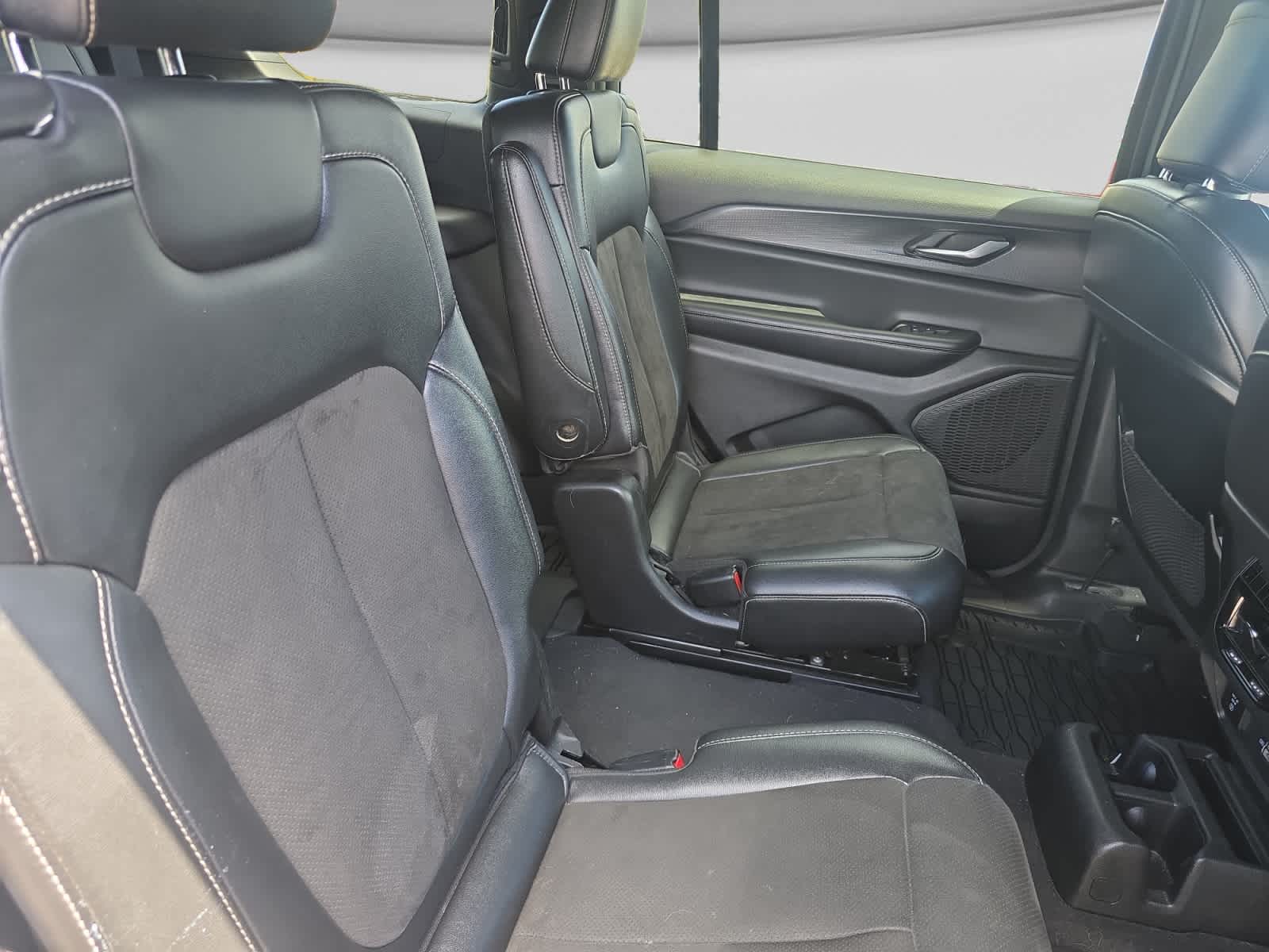 Used 2023 Jeep Grand Cherokee L SUV