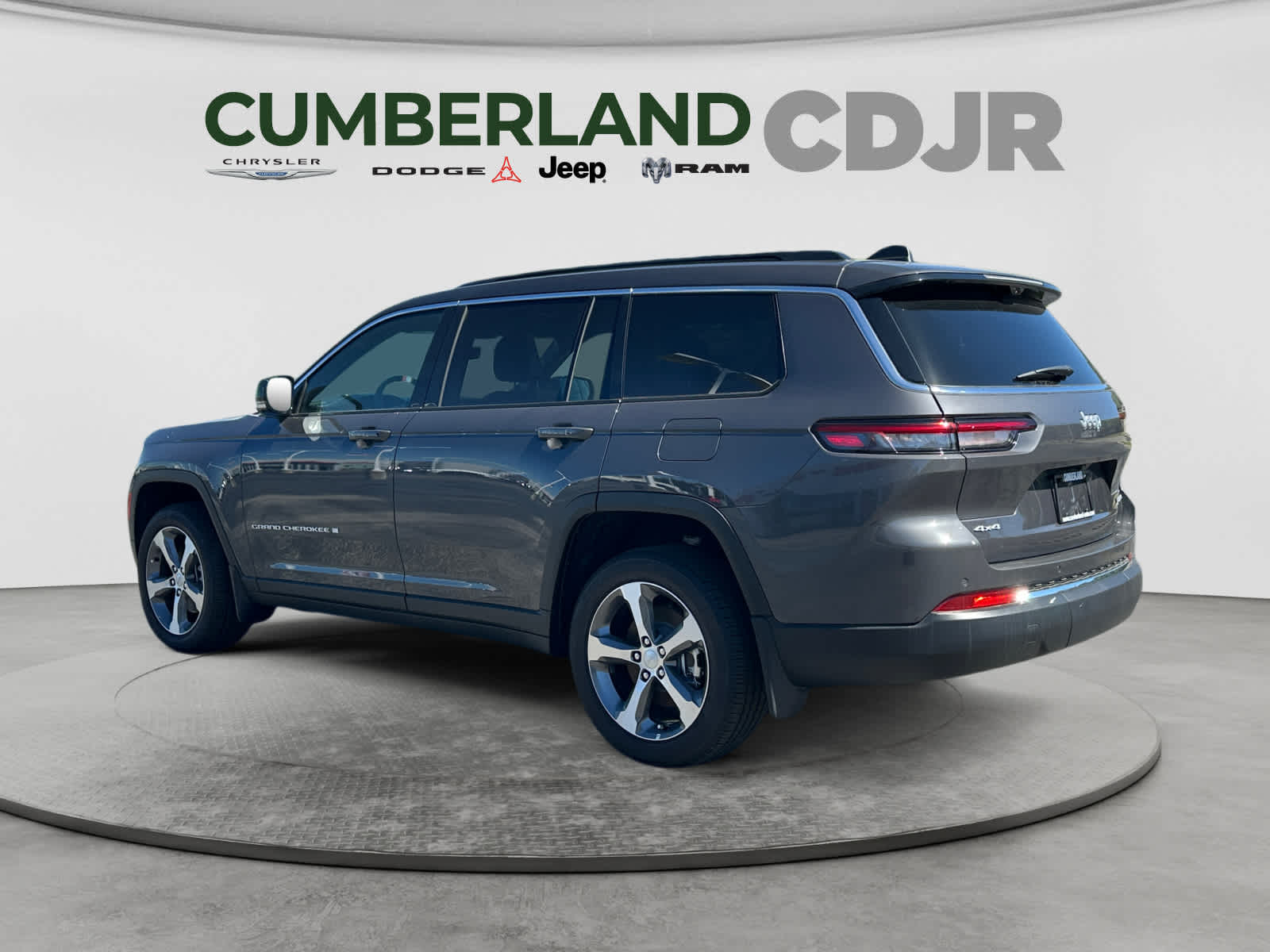 View vehicle photo 4