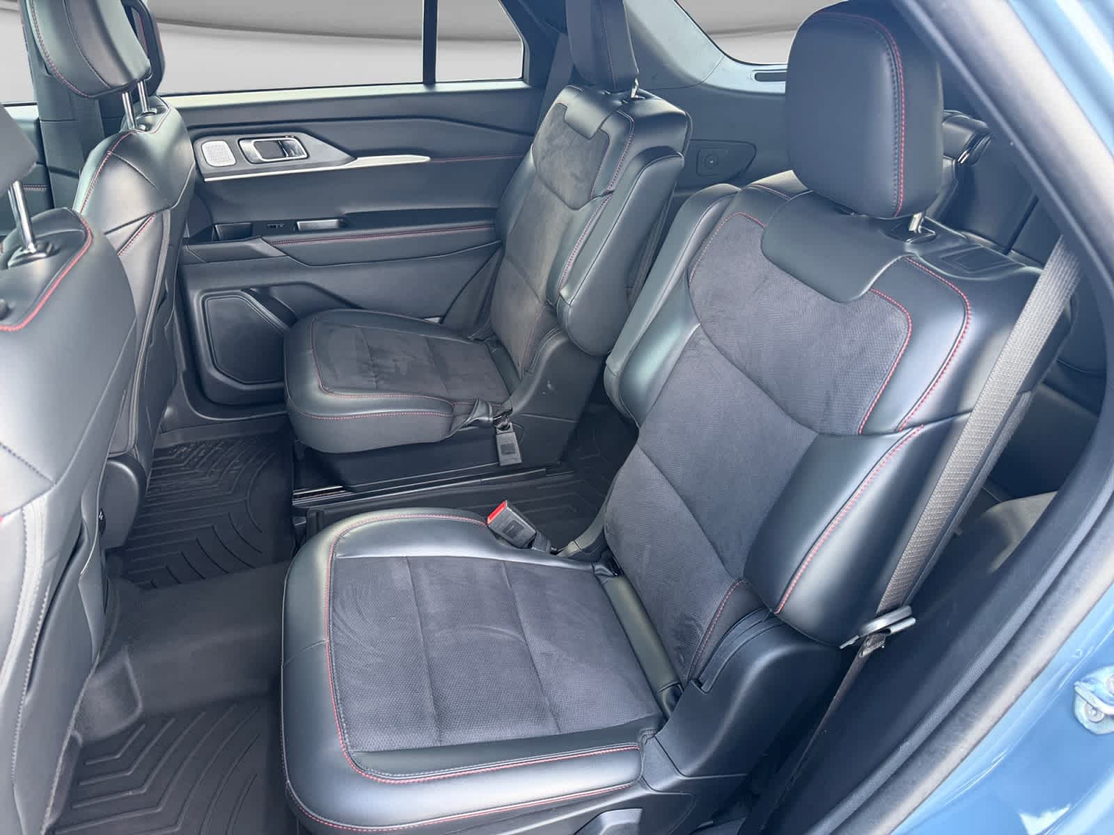 Used 2025 Ford Explorer SUV