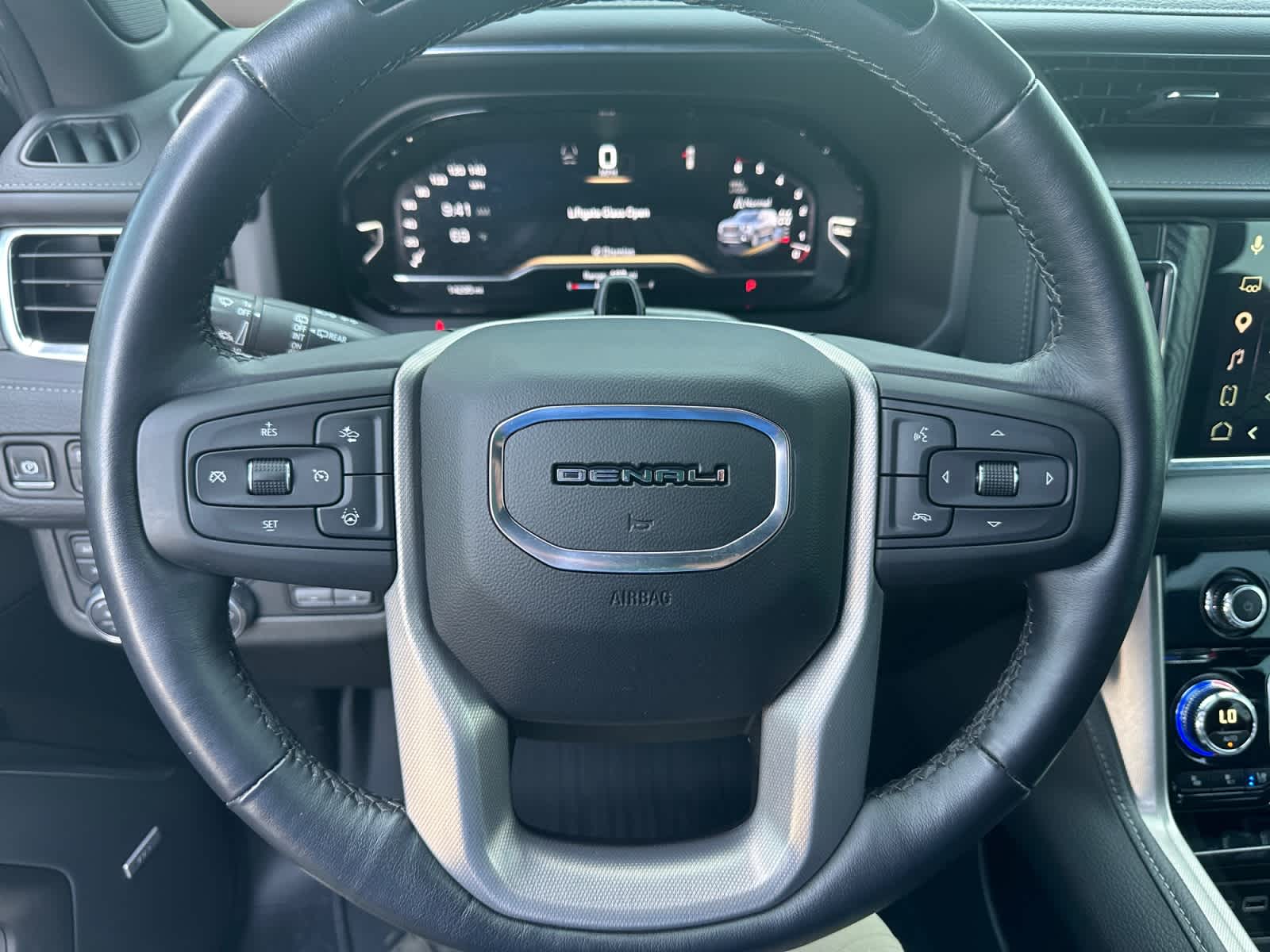Used 2024 GMC Yukon XL Denali SUV