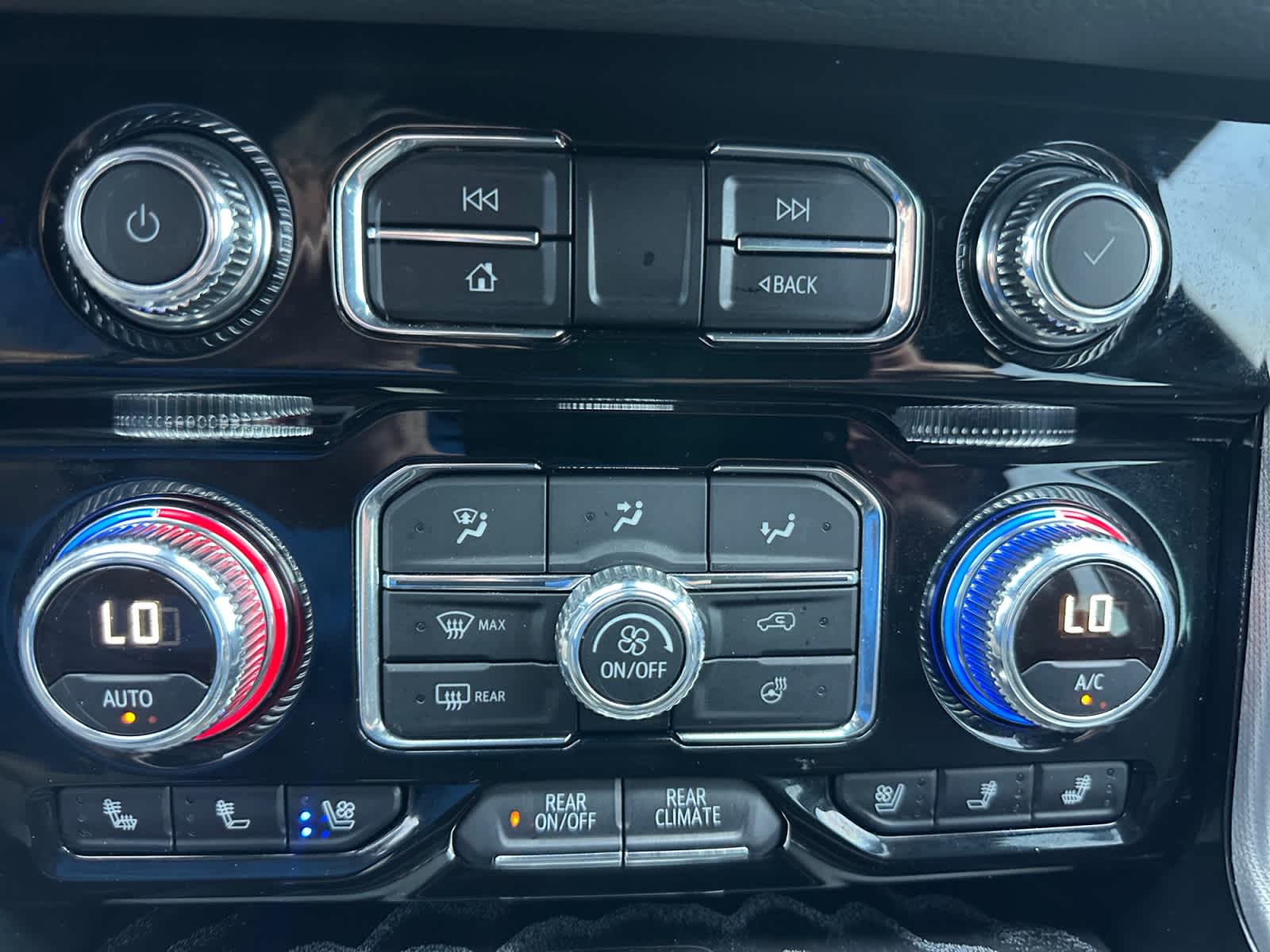 Used 2024 GMC Yukon XL Denali SUV