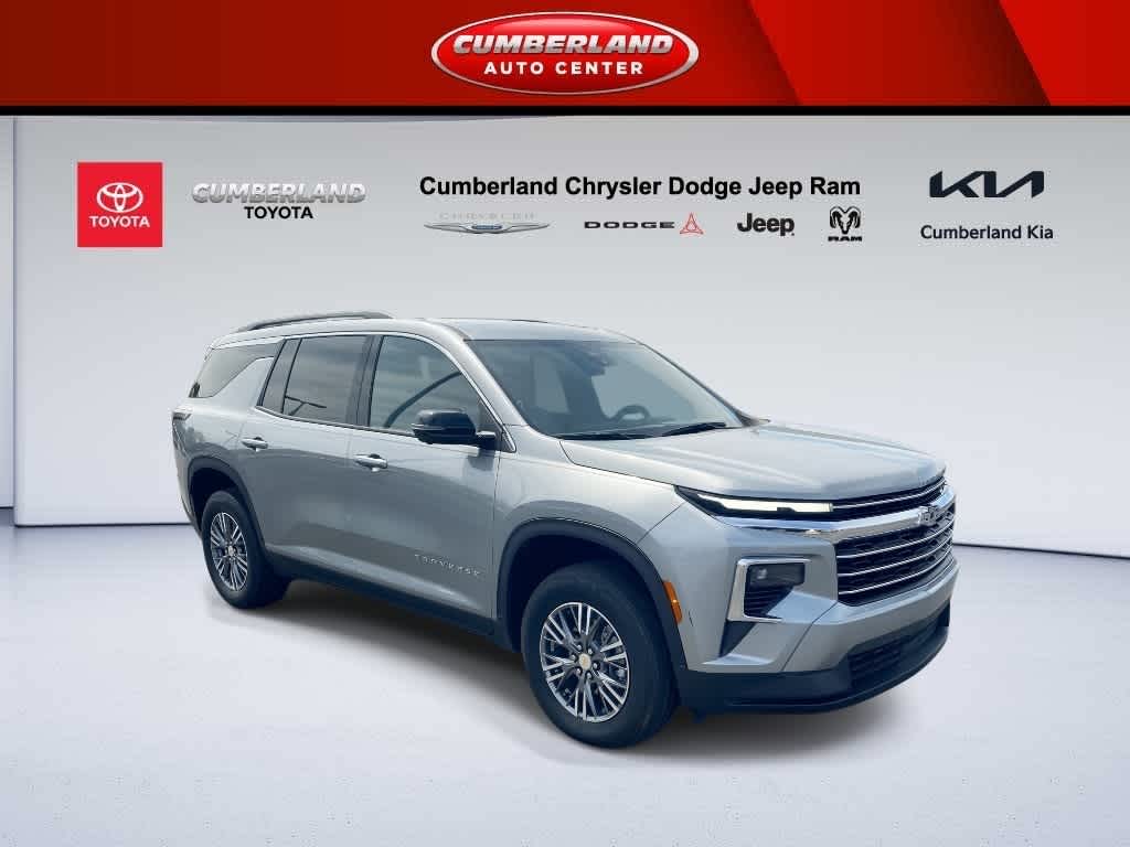 Sterling Gray Metallic 2024 Chevrolet Traverse LT FWD SUV / Crossover Front-Wheel Drive 8-Speed Automatic