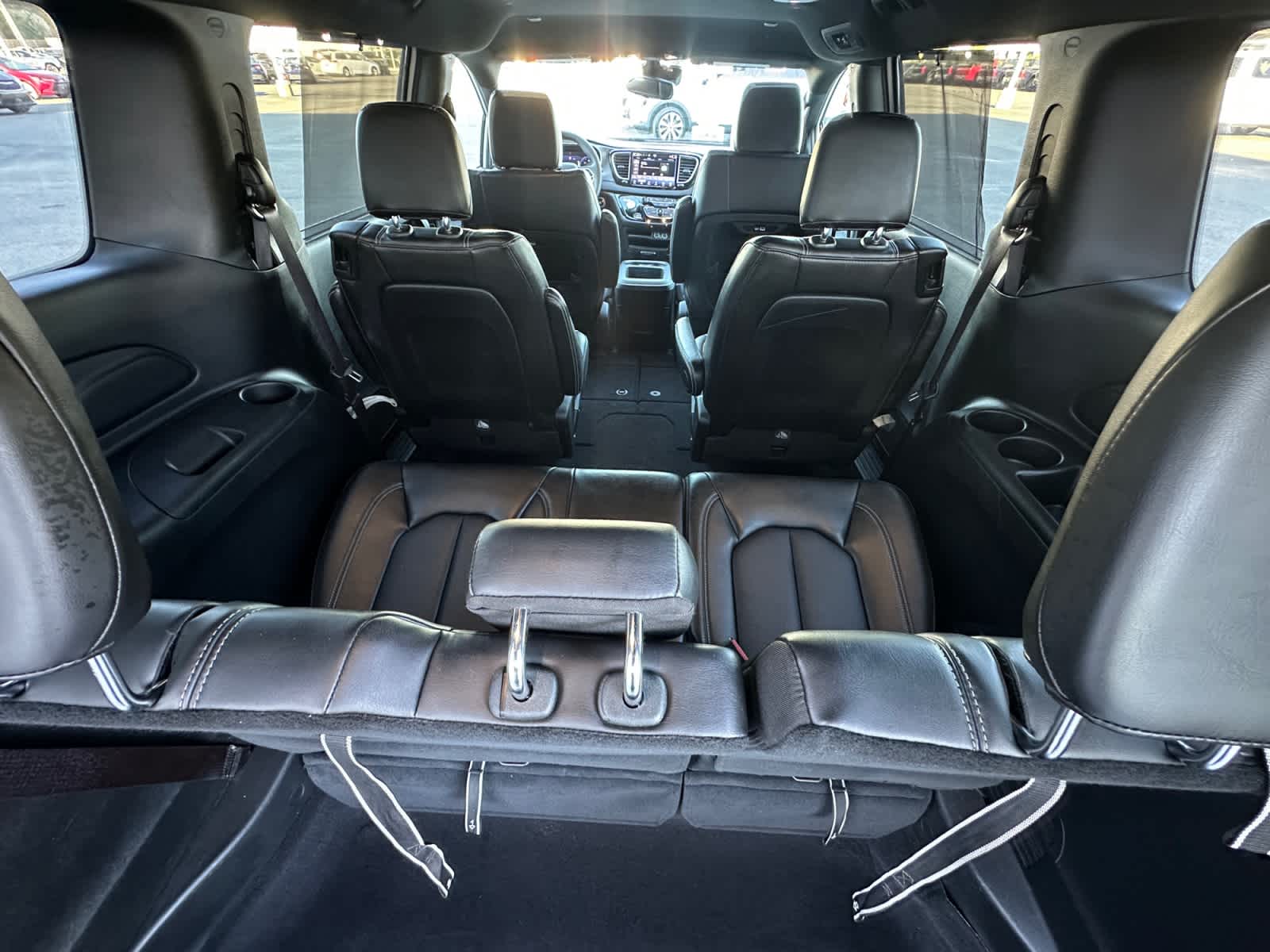 Used 2025 Chrysler Pacifica Van