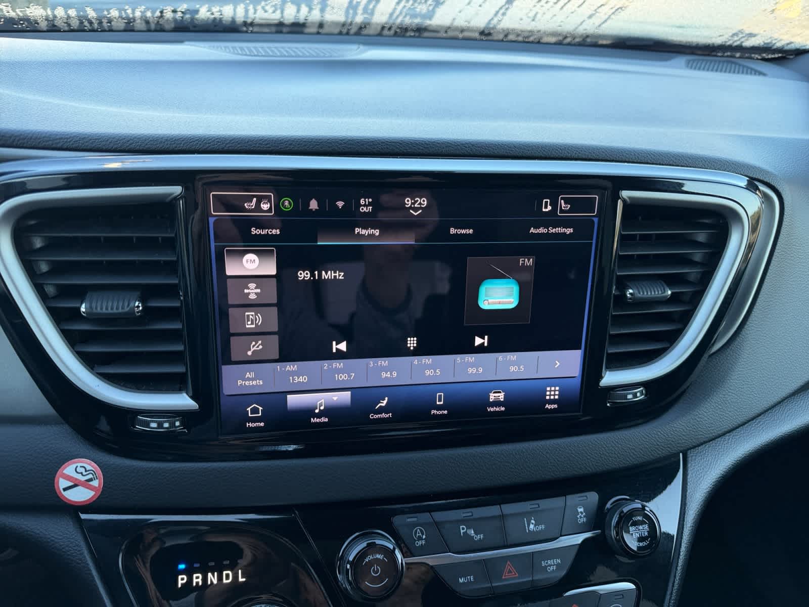 Used 2025 Chrysler Pacifica Van