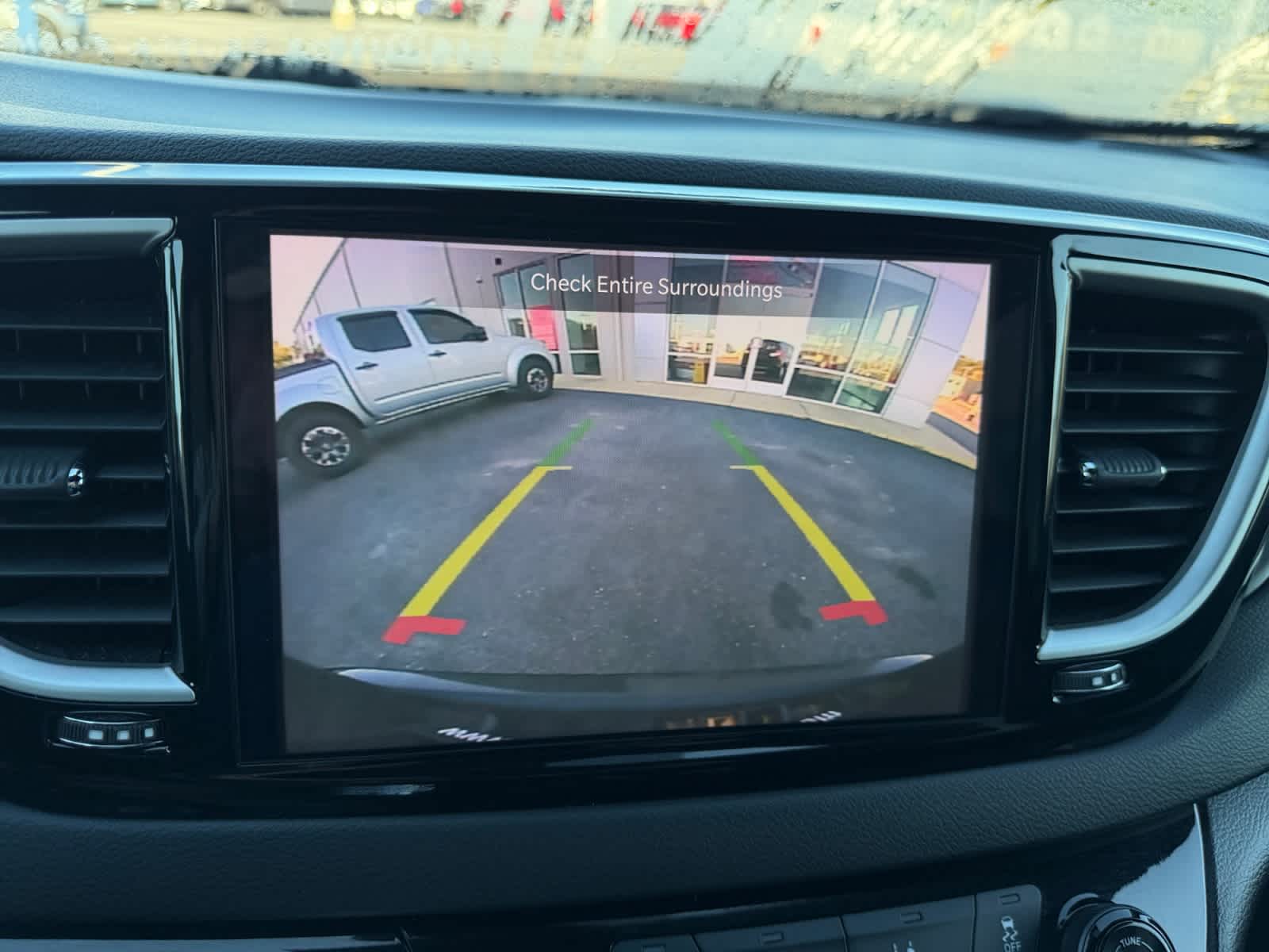 Used 2025 Chrysler Pacifica Van