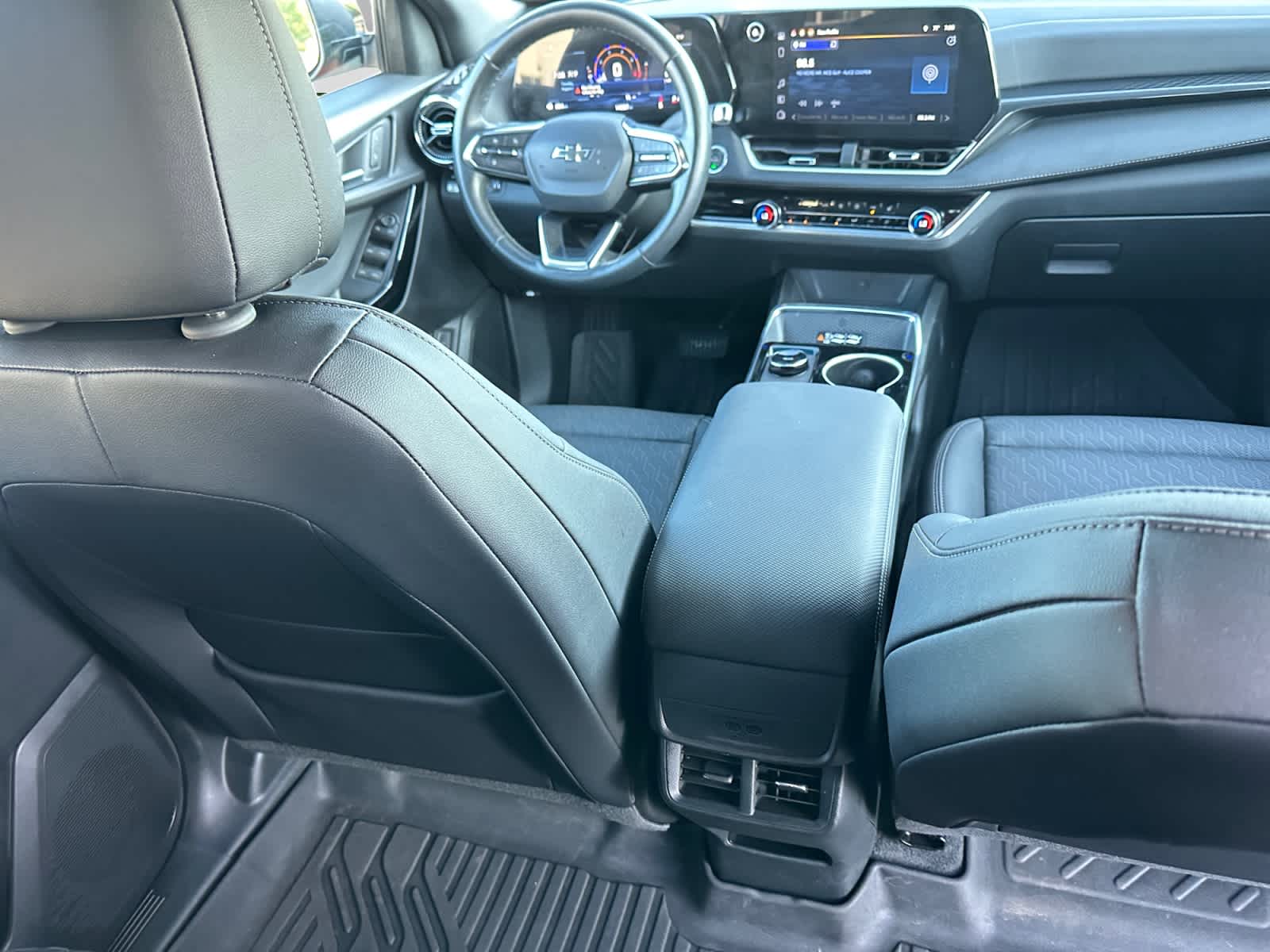 Used 2026 Chevrolet Equinox SUV