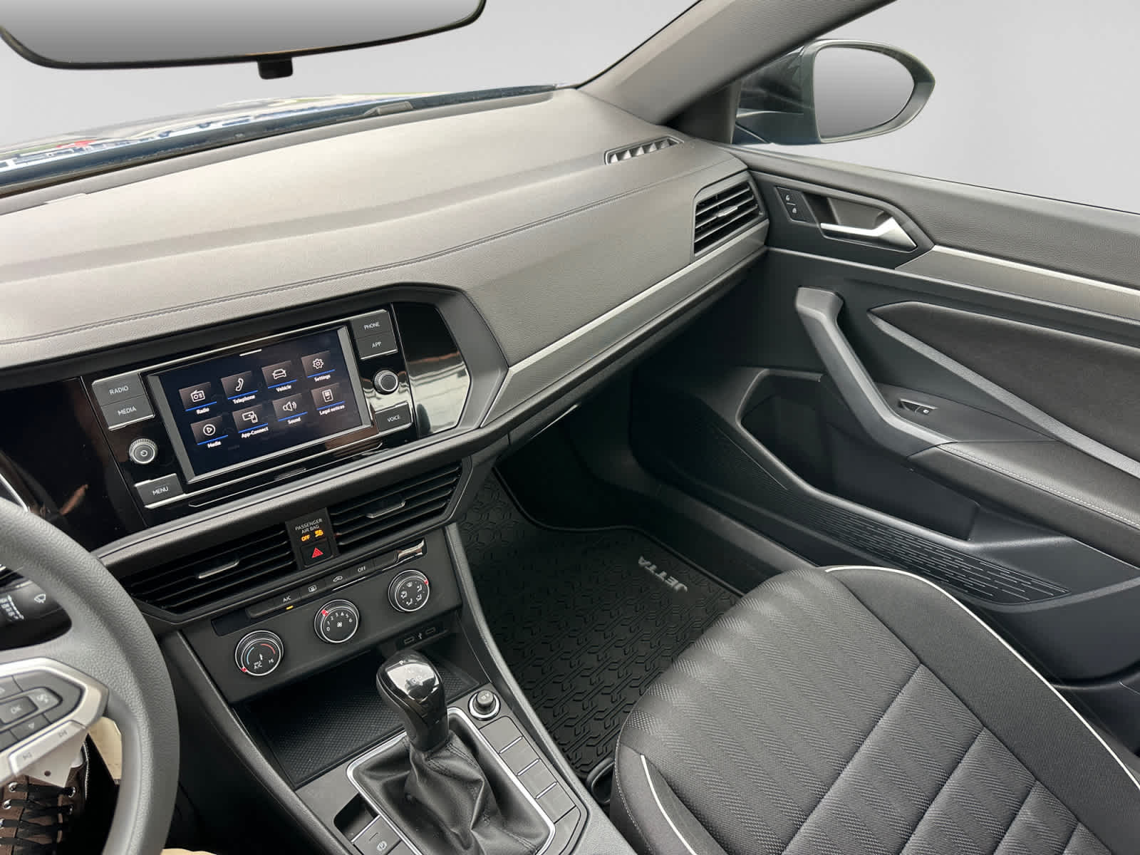 Used 2023 Volkswagen Jetta Sedan