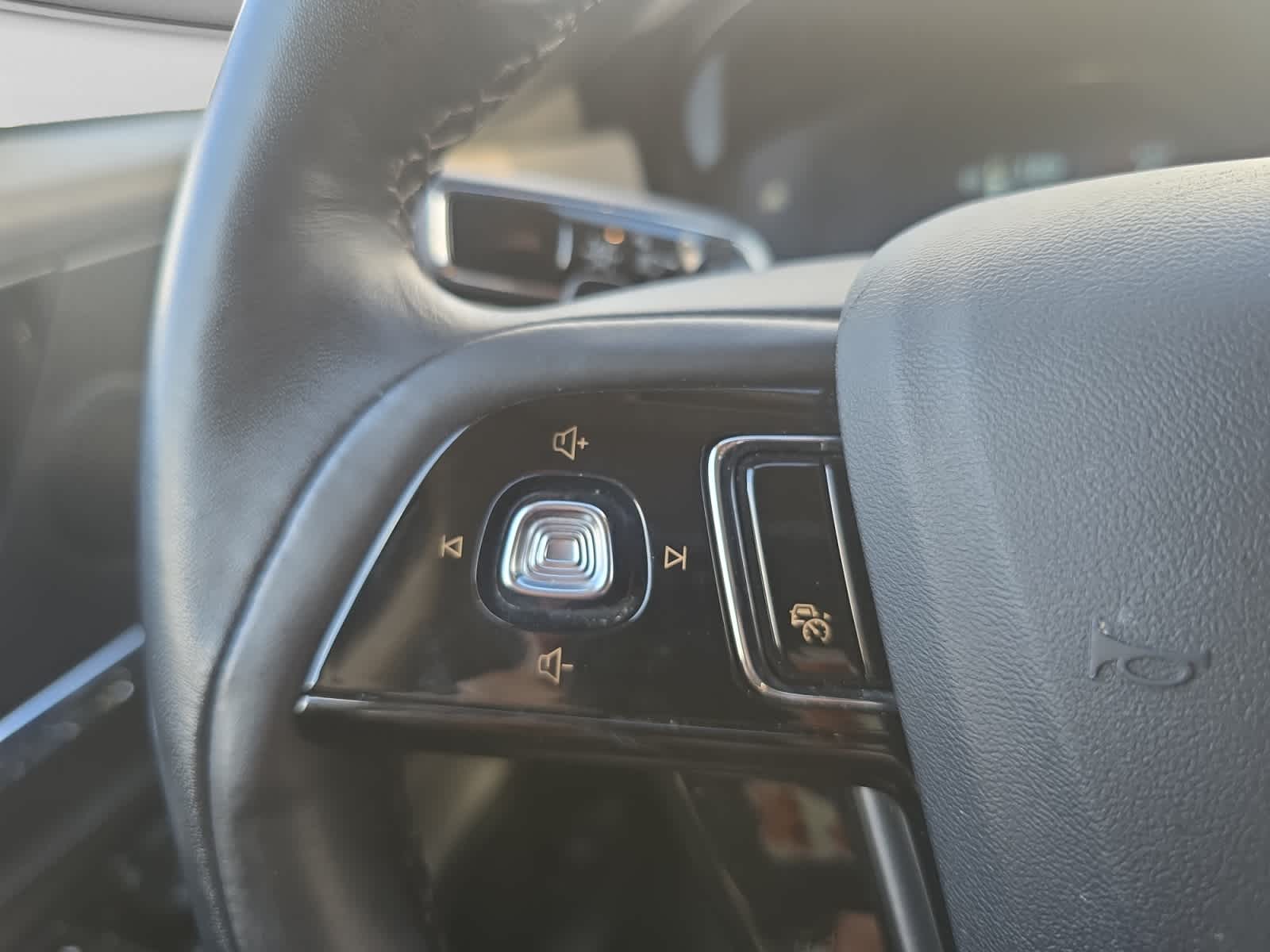 Used 2024 Lincoln Corsair SUV
