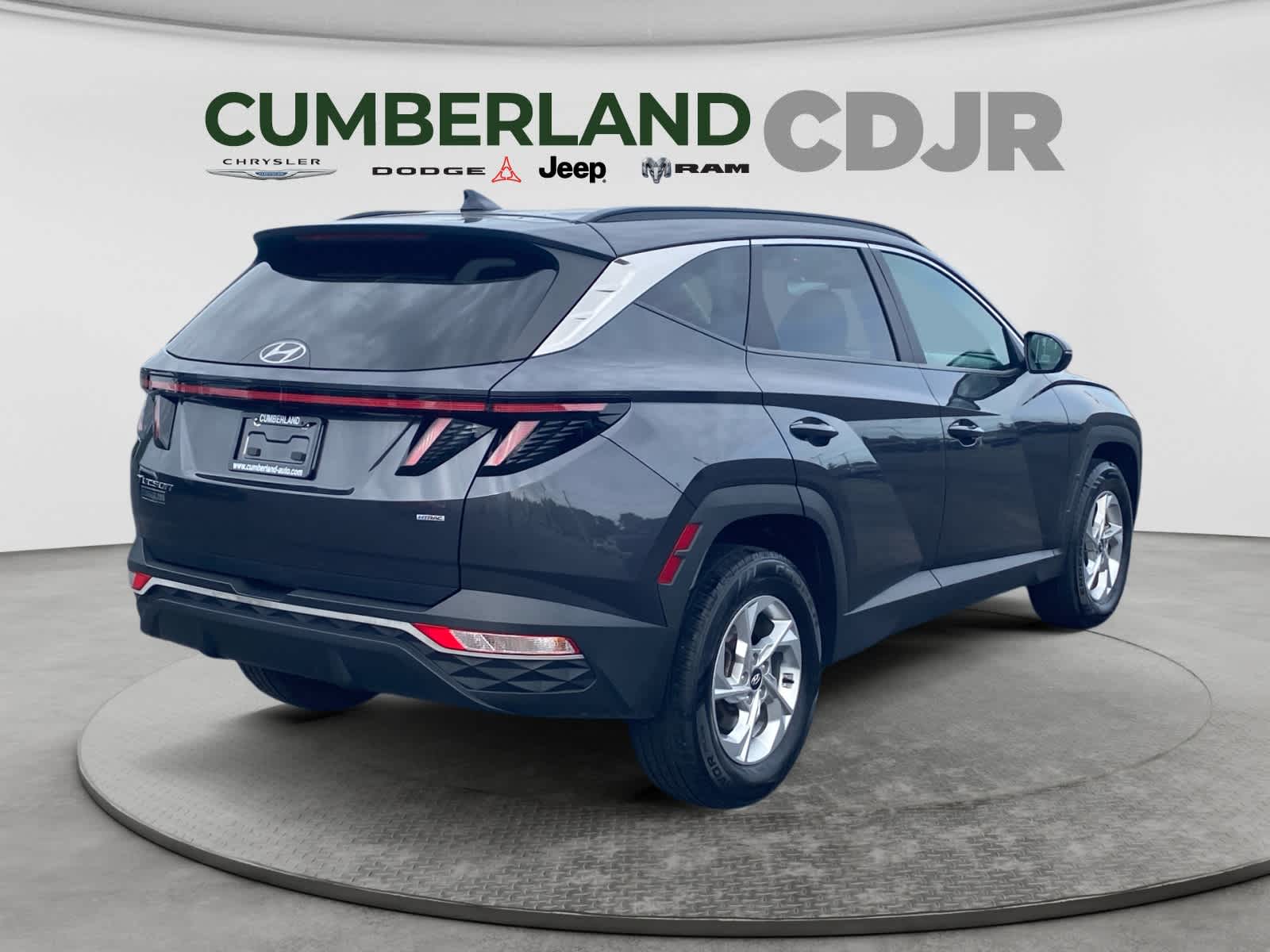 View vehicle photo 3