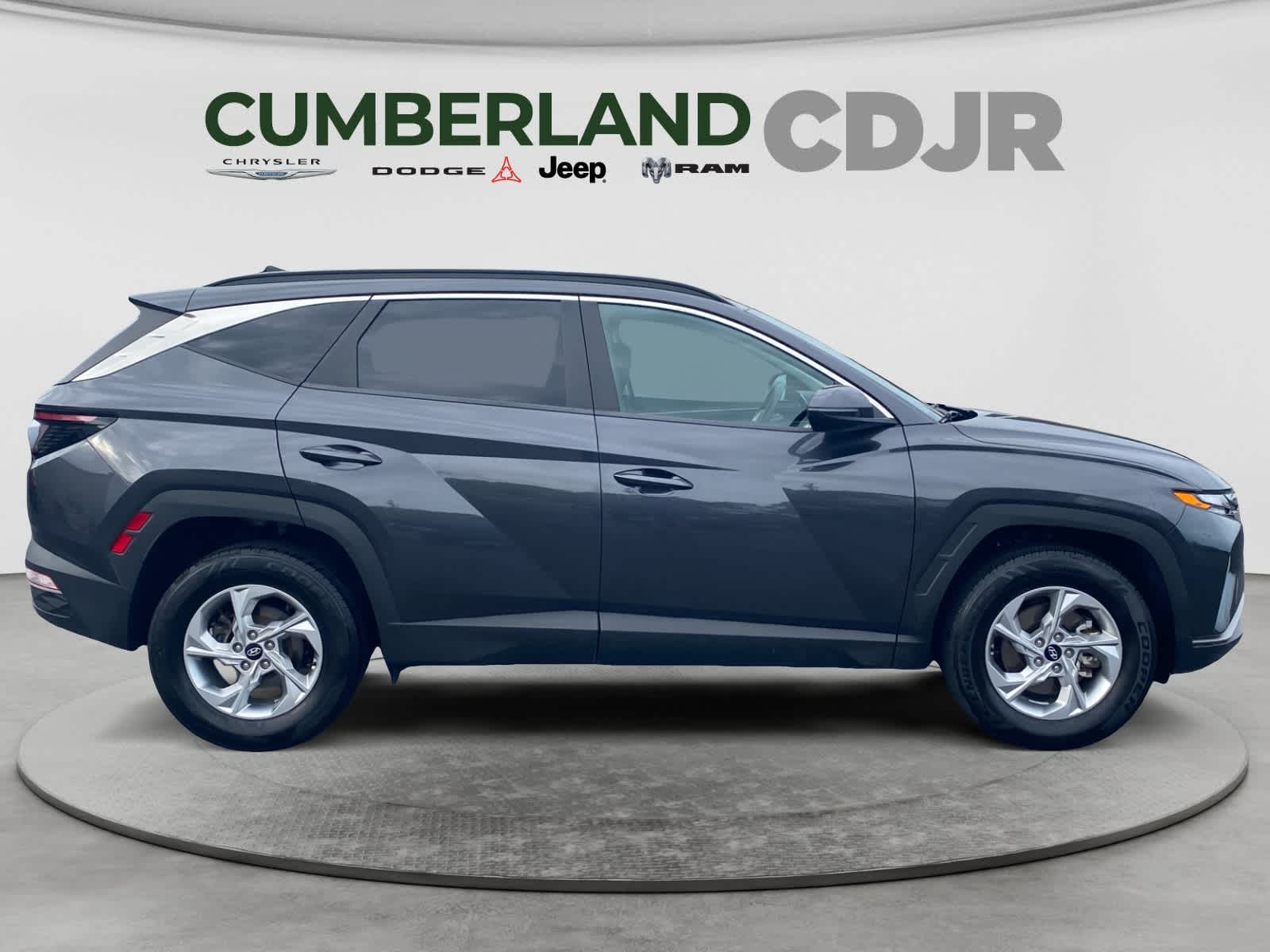View vehicle photo 4