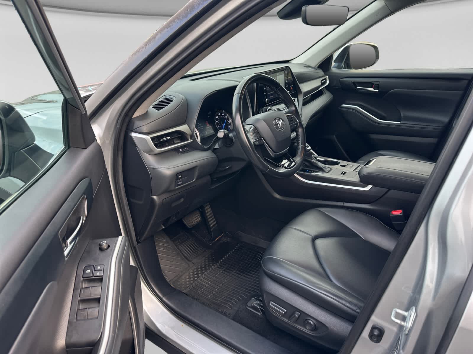 Used 2021 Toyota Highlander SUV