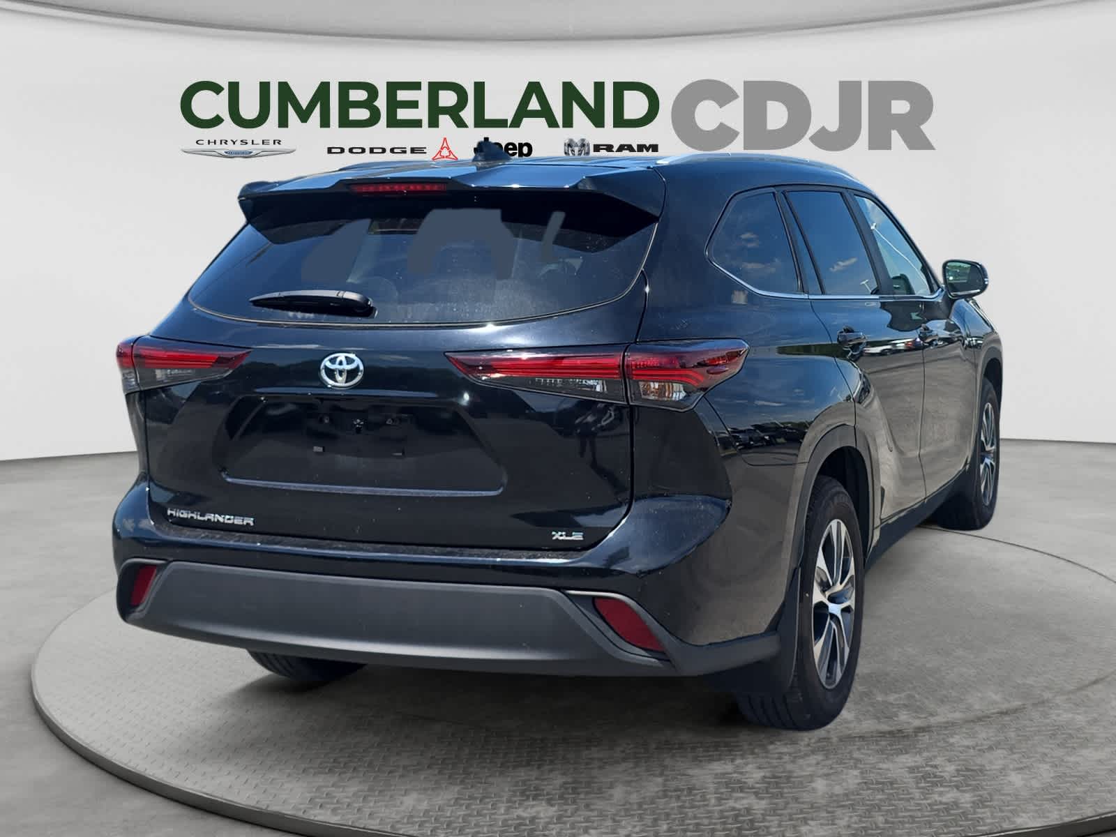 Used 2024 Toyota Highlander SUV