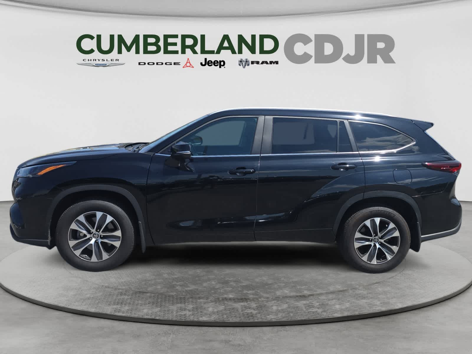 Used 2024 Toyota Highlander SUV