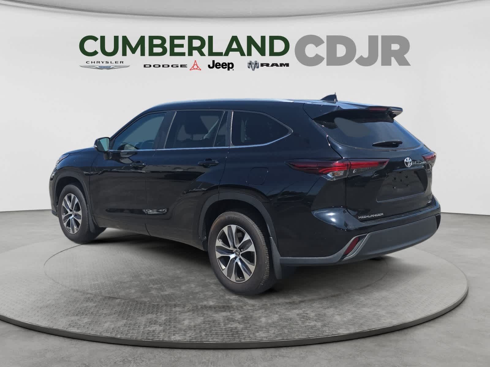 Used 2024 Toyota Highlander SUV