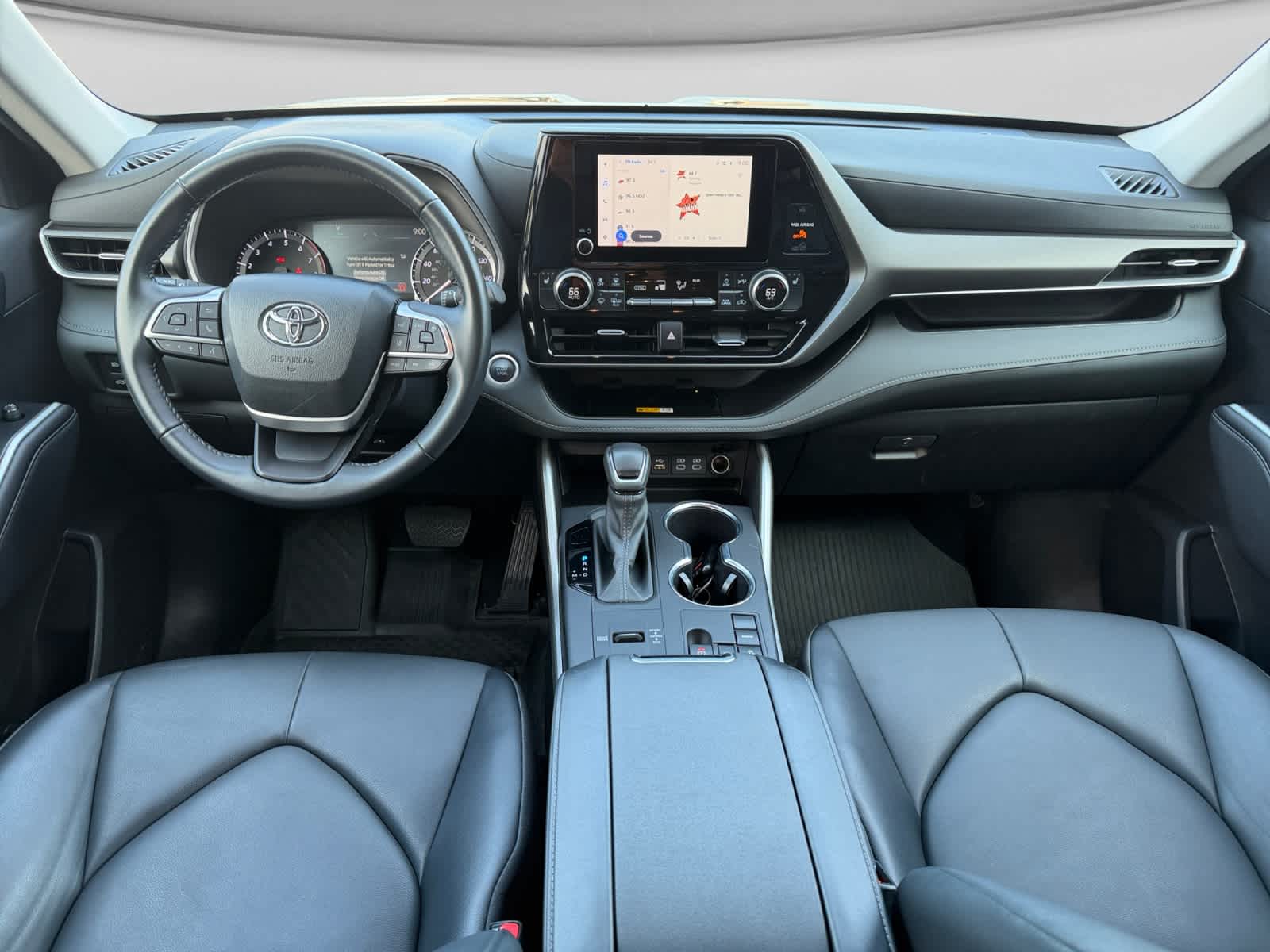 Used 2024 Toyota Highlander SUV