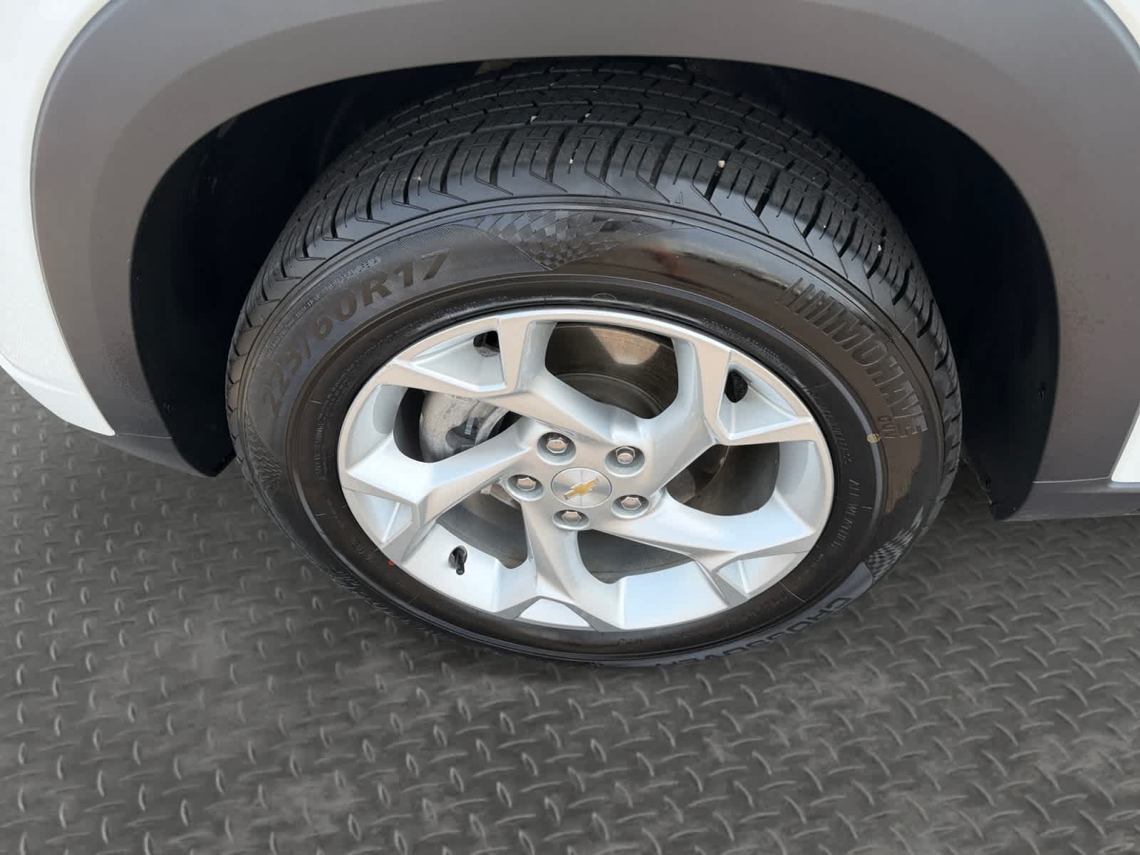 Used 2024 Chevrolet Trax SUV