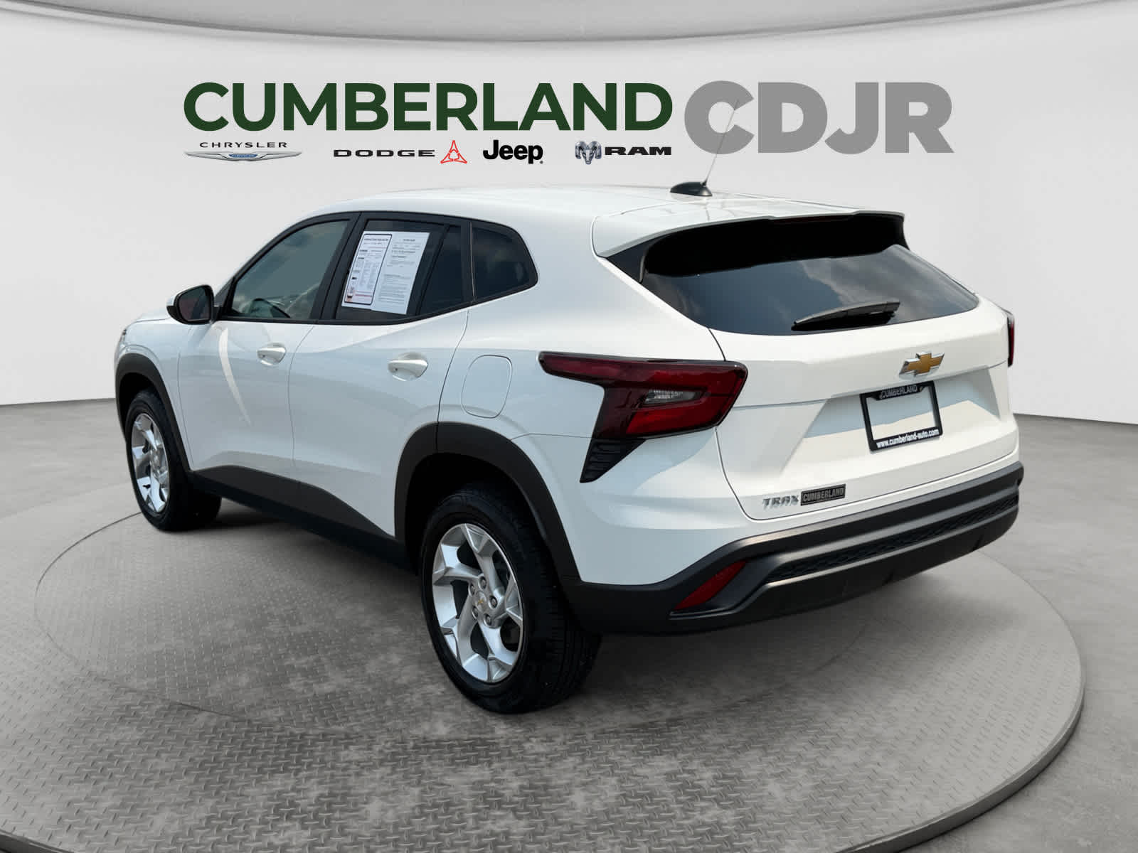 Used 2024 Chevrolet Trax SUV