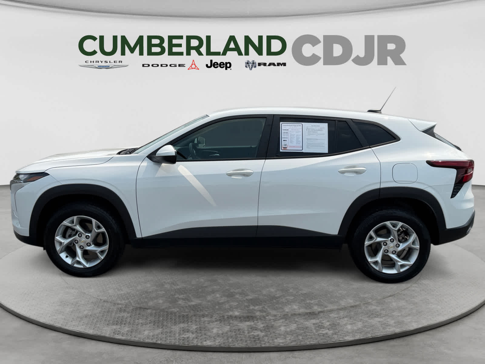 Used 2024 Chevrolet Trax SUV