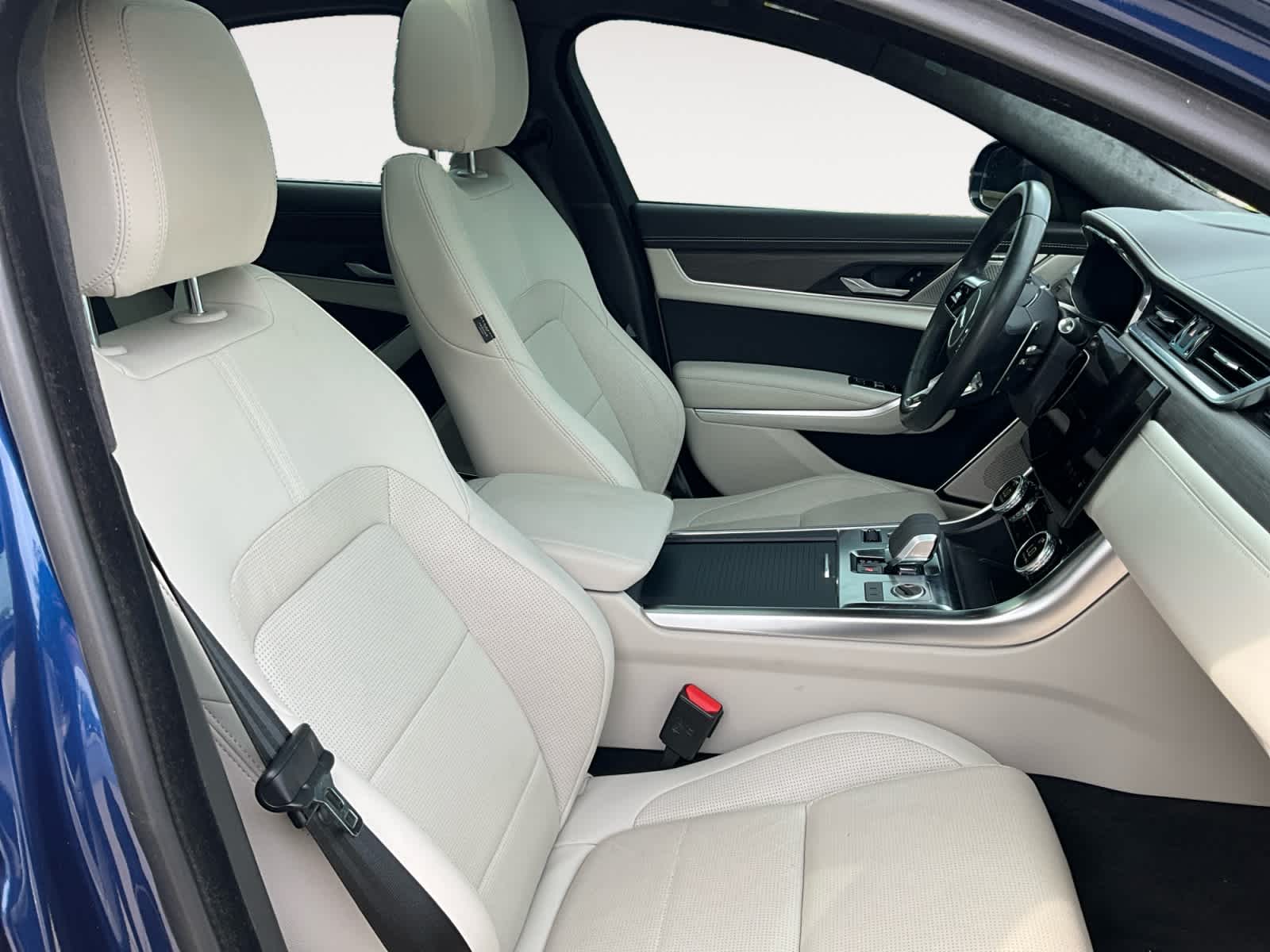 Used 2023 Jaguar XF Sedan