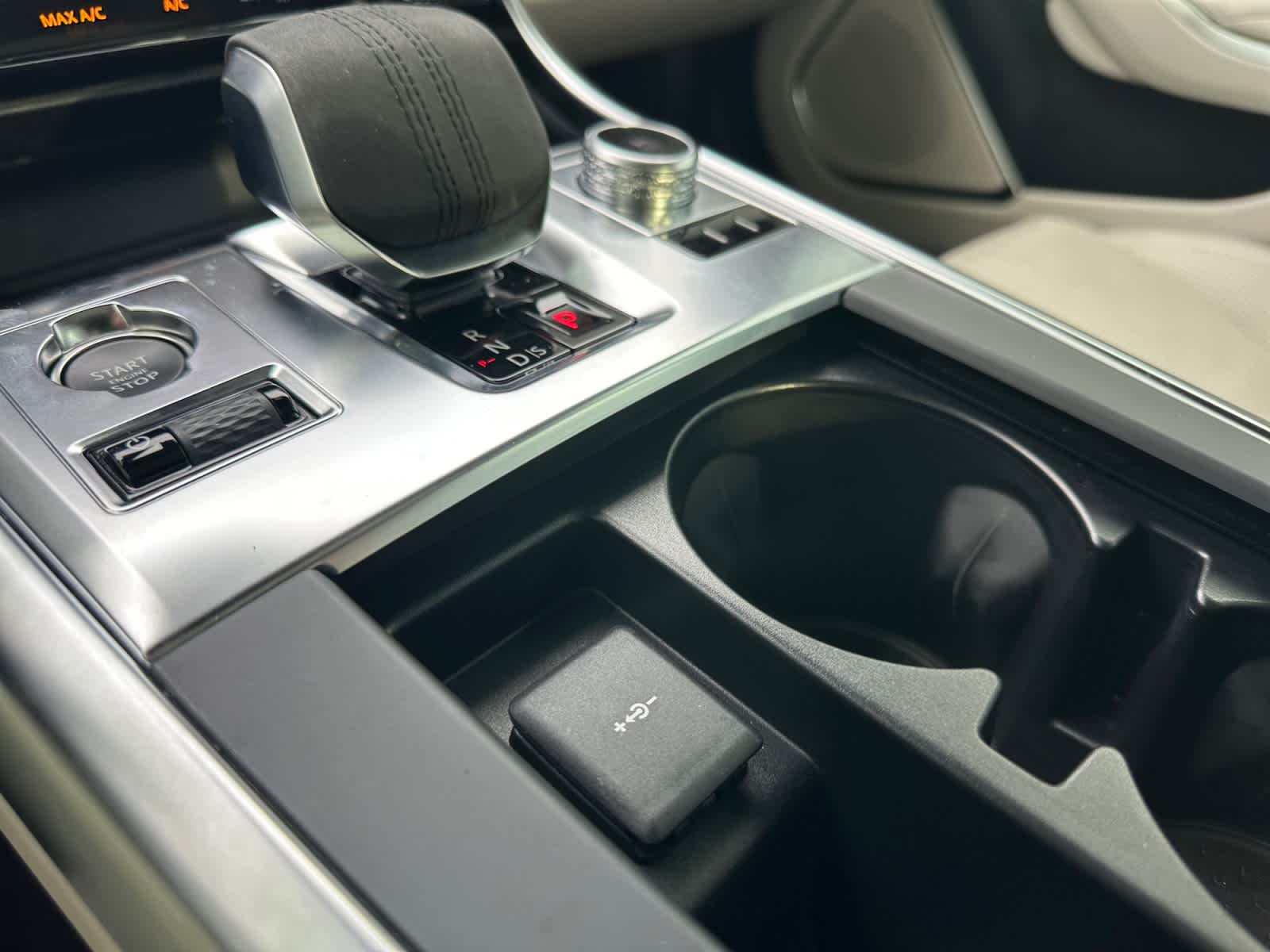 Used 2023 Jaguar XF Sedan