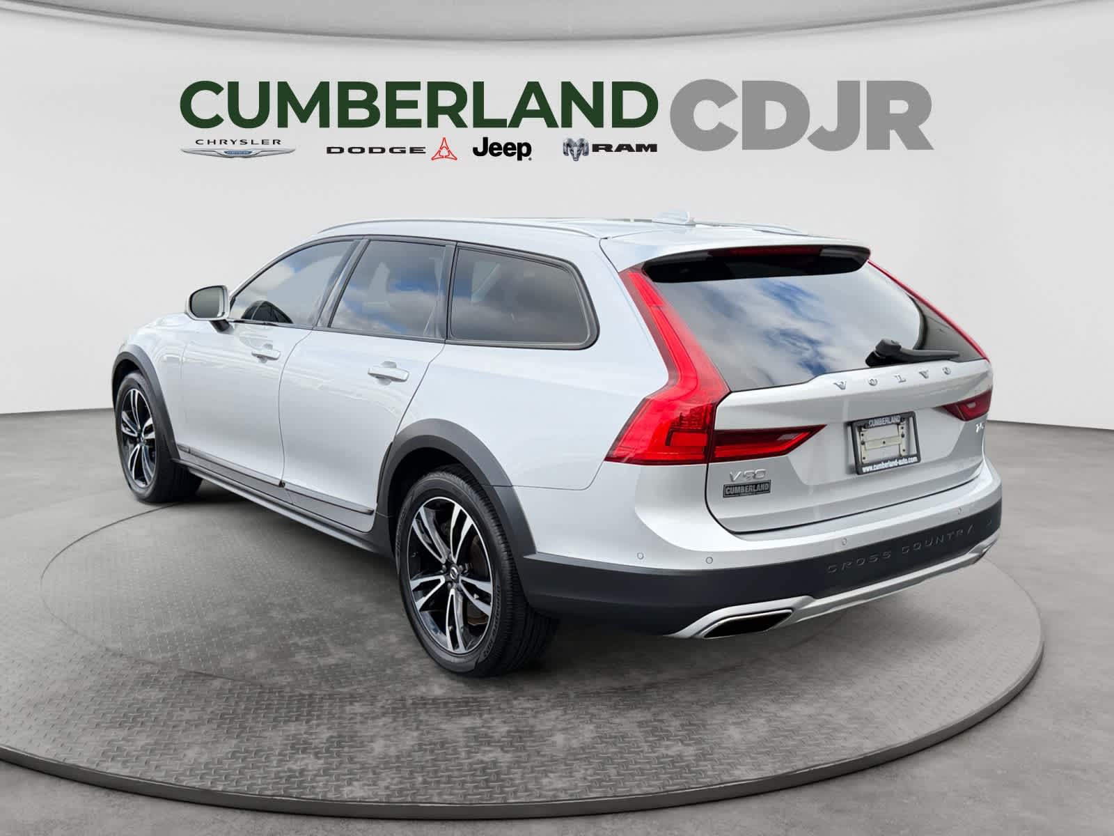 Used 2018 Volvo V90 Cross Country Wagon