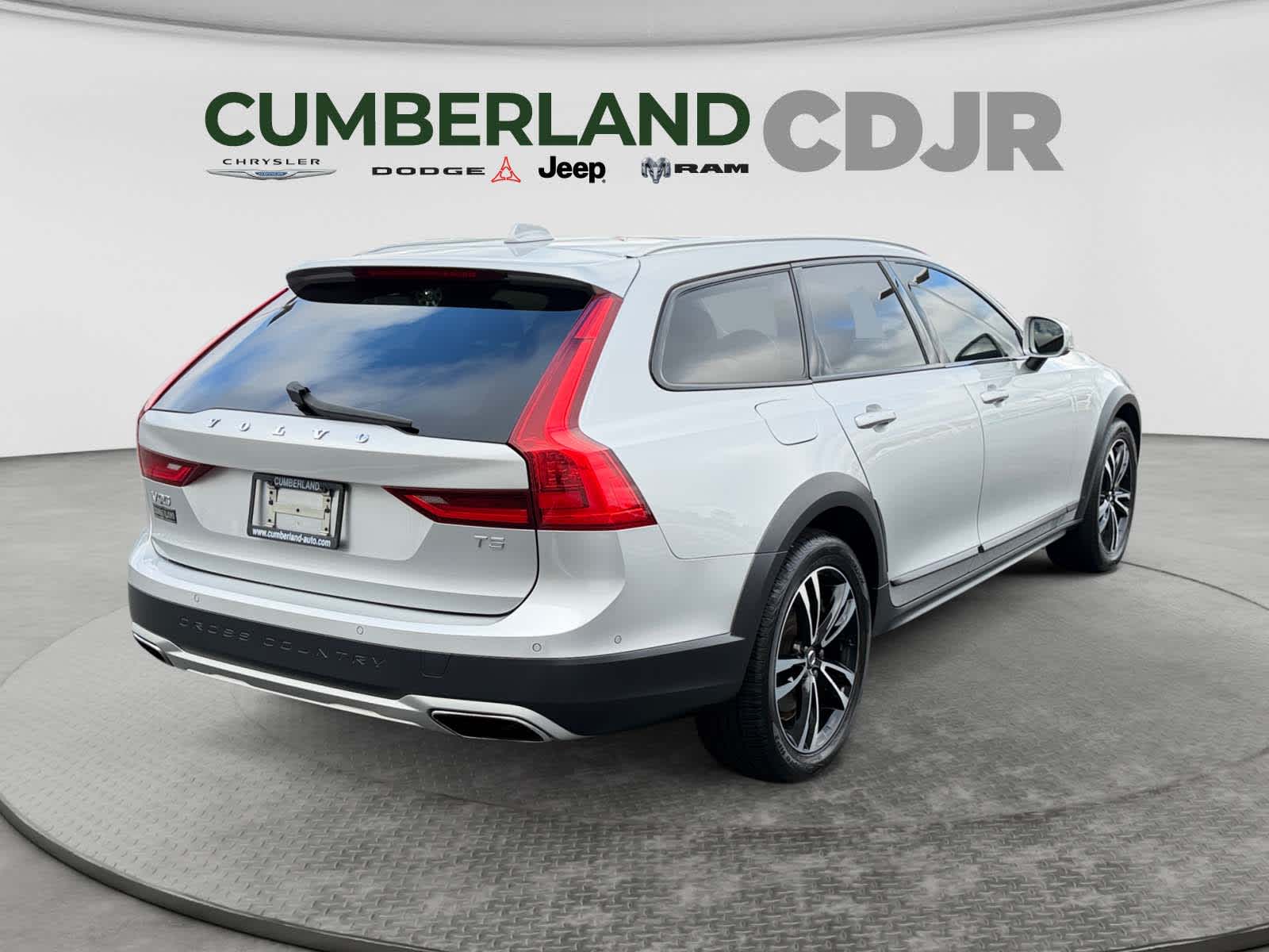 Used 2018 Volvo V90 Cross Country Wagon