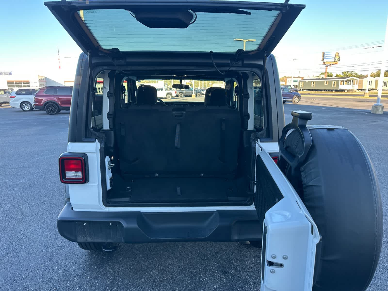 Used 2023 Jeep Wrangler SUV