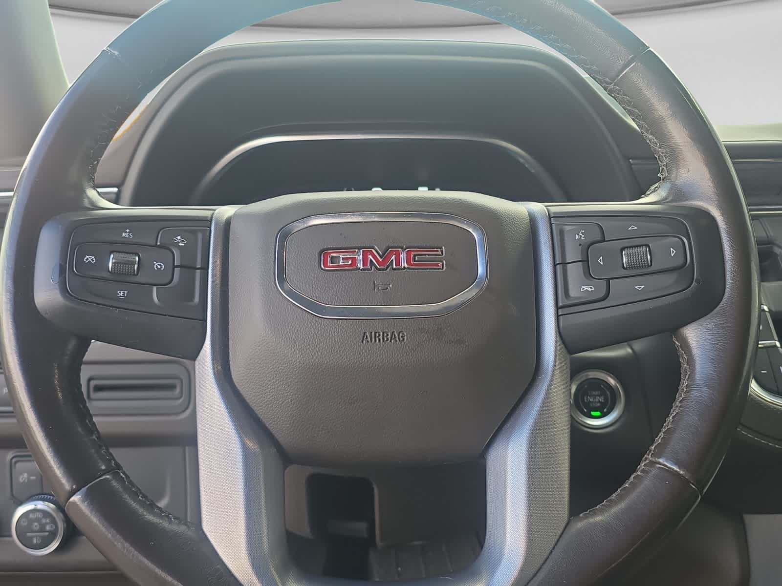 Used 2023 GMC Yukon XL SUV