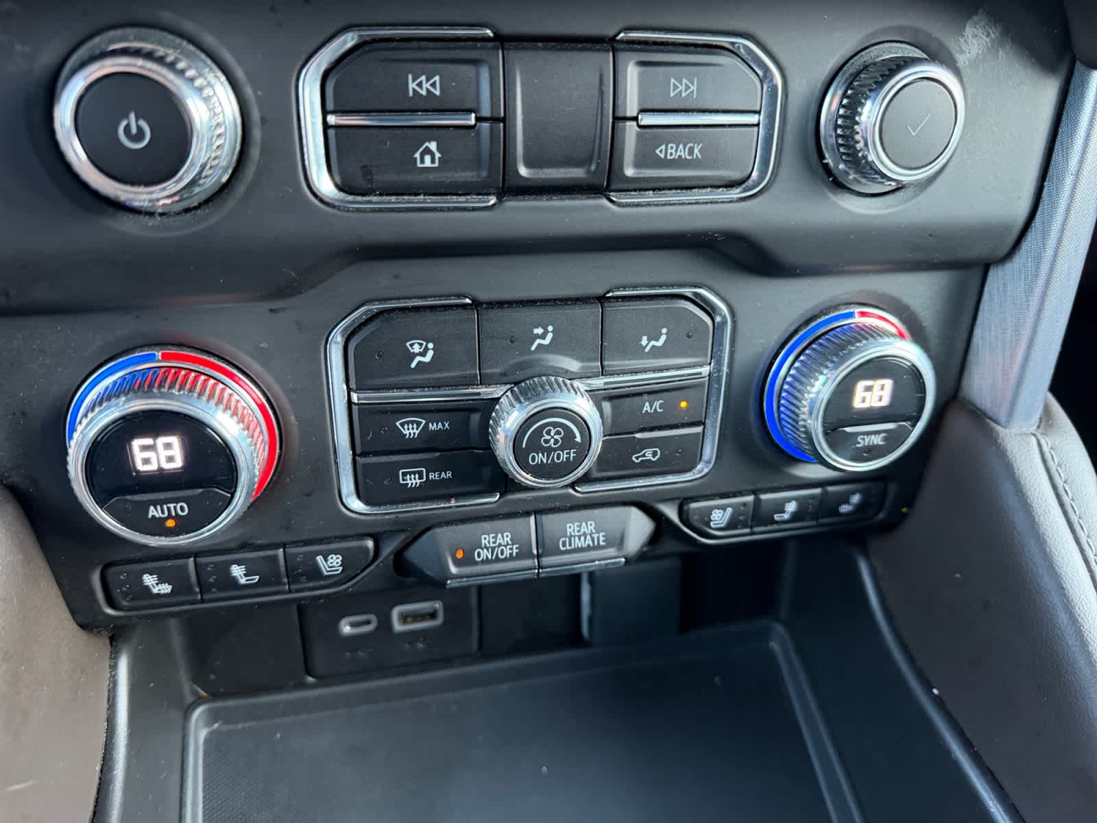 Used 2023 GMC Yukon XL SUV