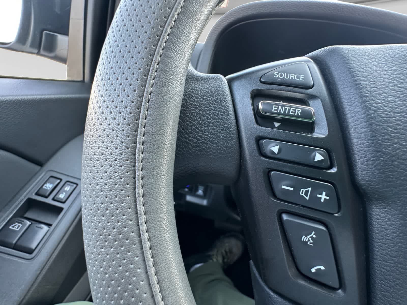 Used 2024 Nissan Frontier Truck