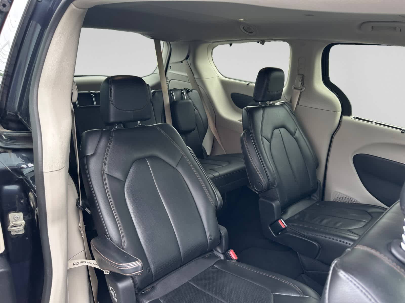 Used 2020 Chrysler Pacifica Van