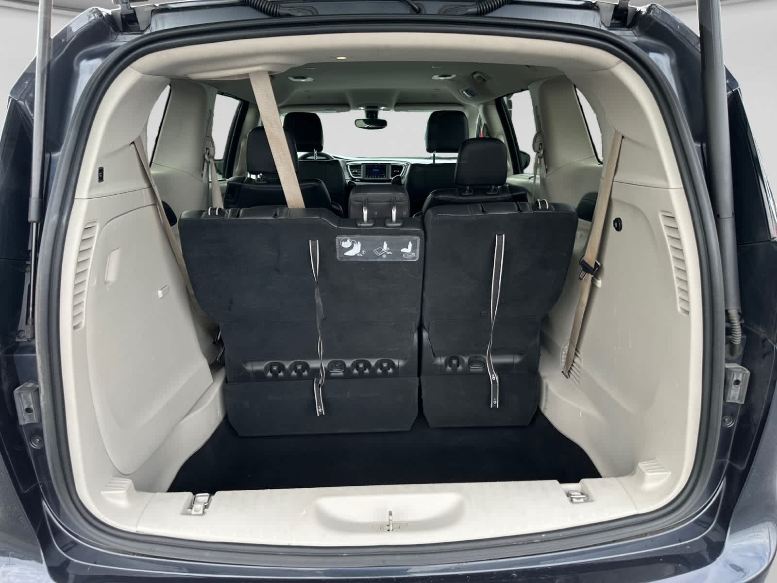 Used 2020 Chrysler Pacifica Van