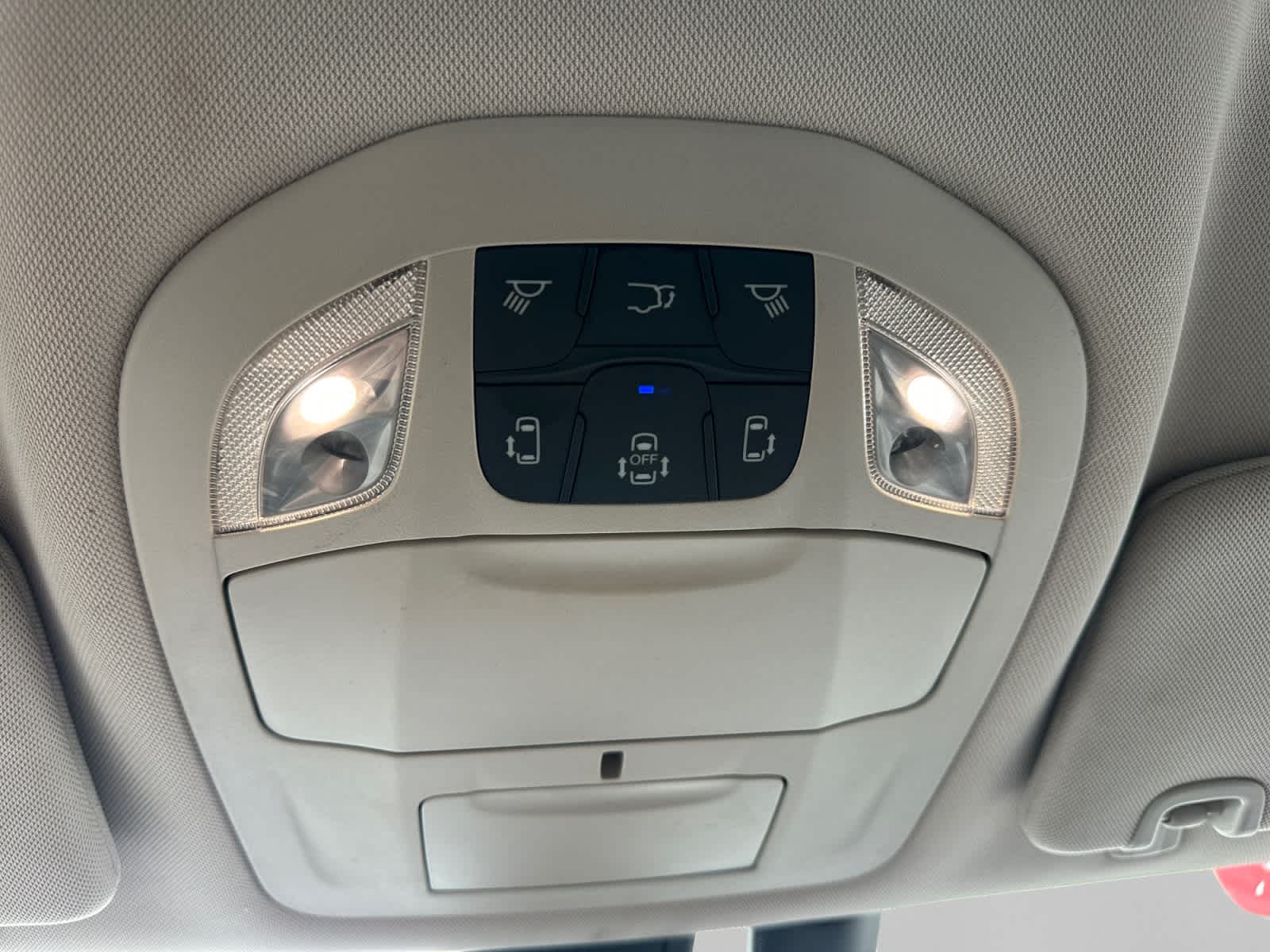 Used 2020 Chrysler Pacifica Van