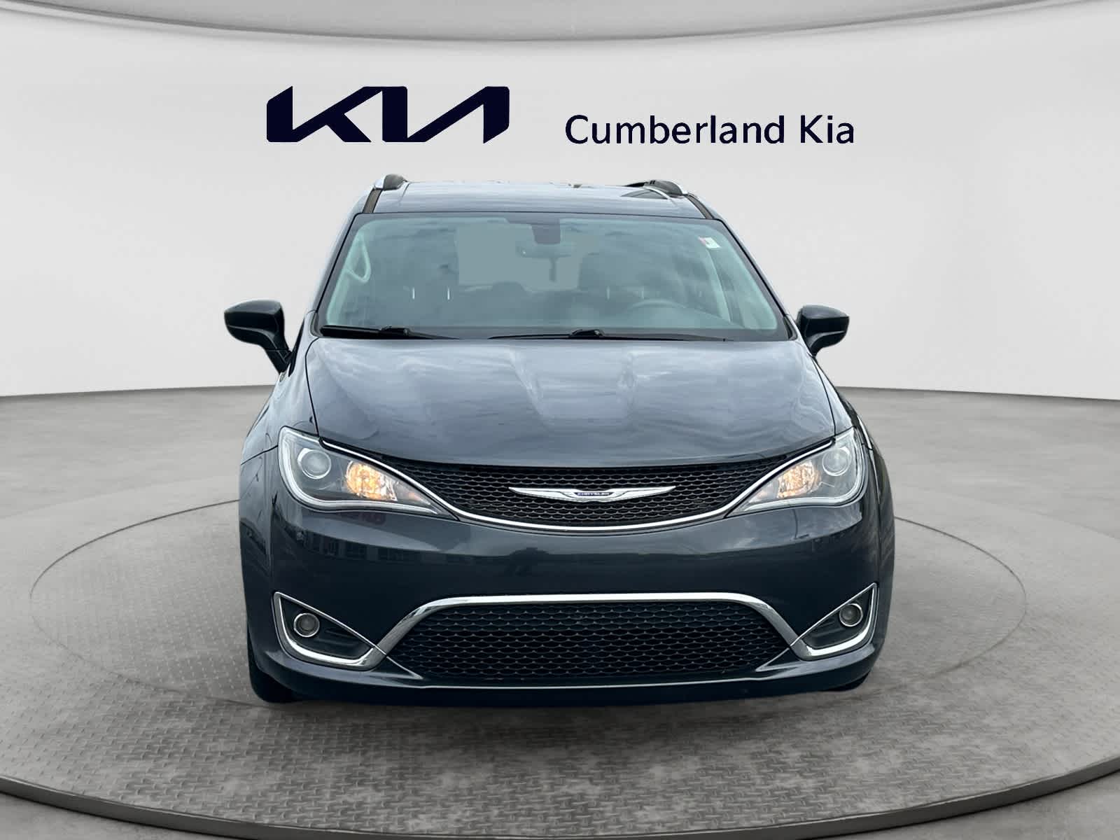 Used 2020 Chrysler Pacifica Van