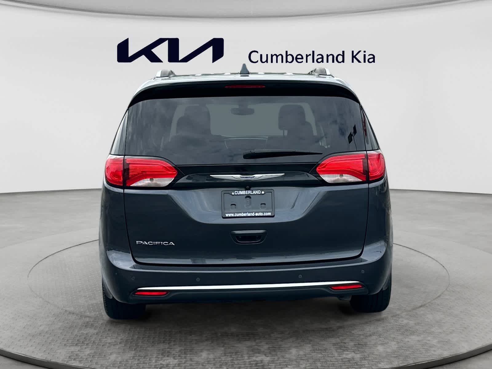 Used 2020 Chrysler Pacifica Van