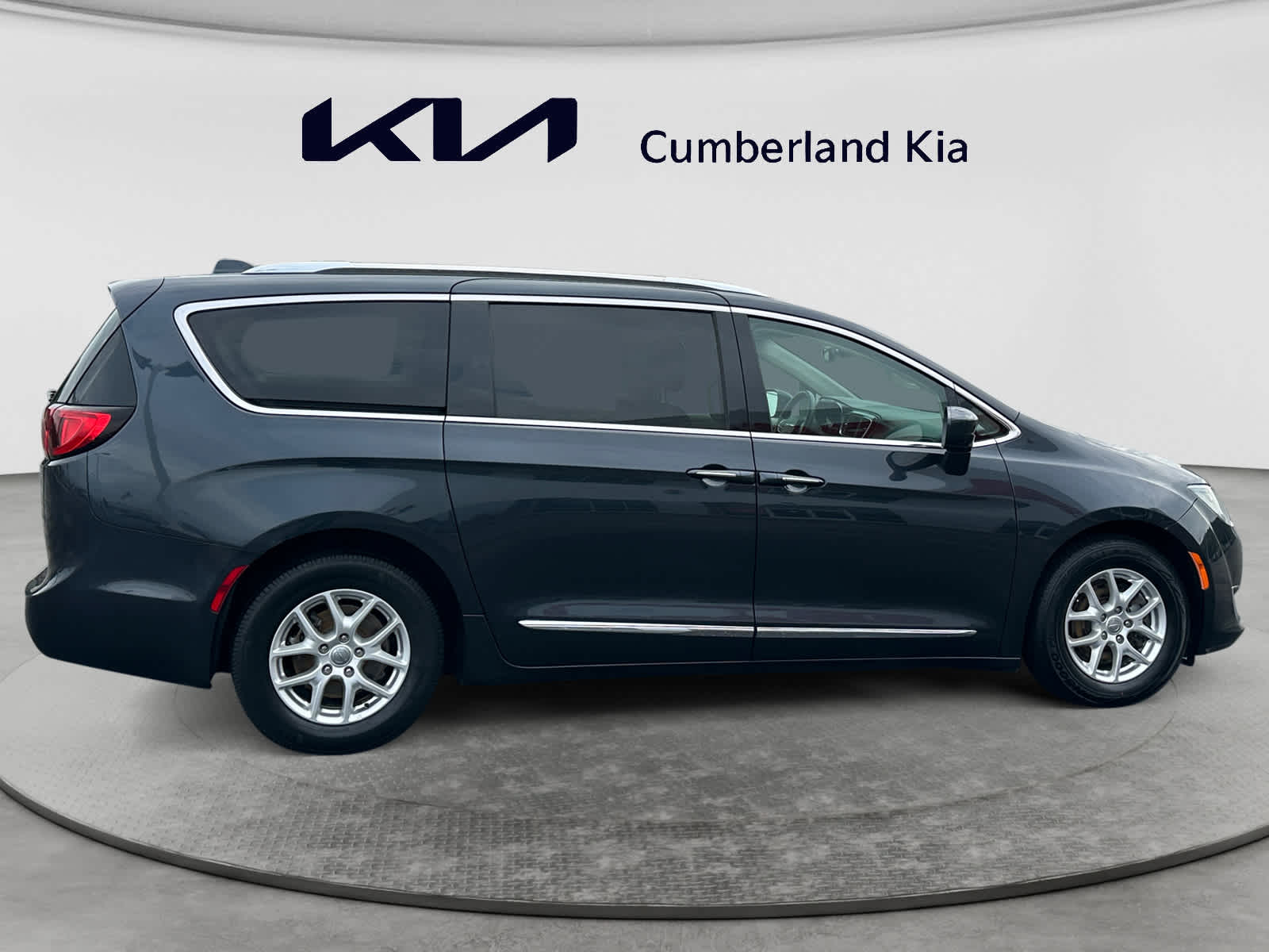Used 2020 Chrysler Pacifica Van