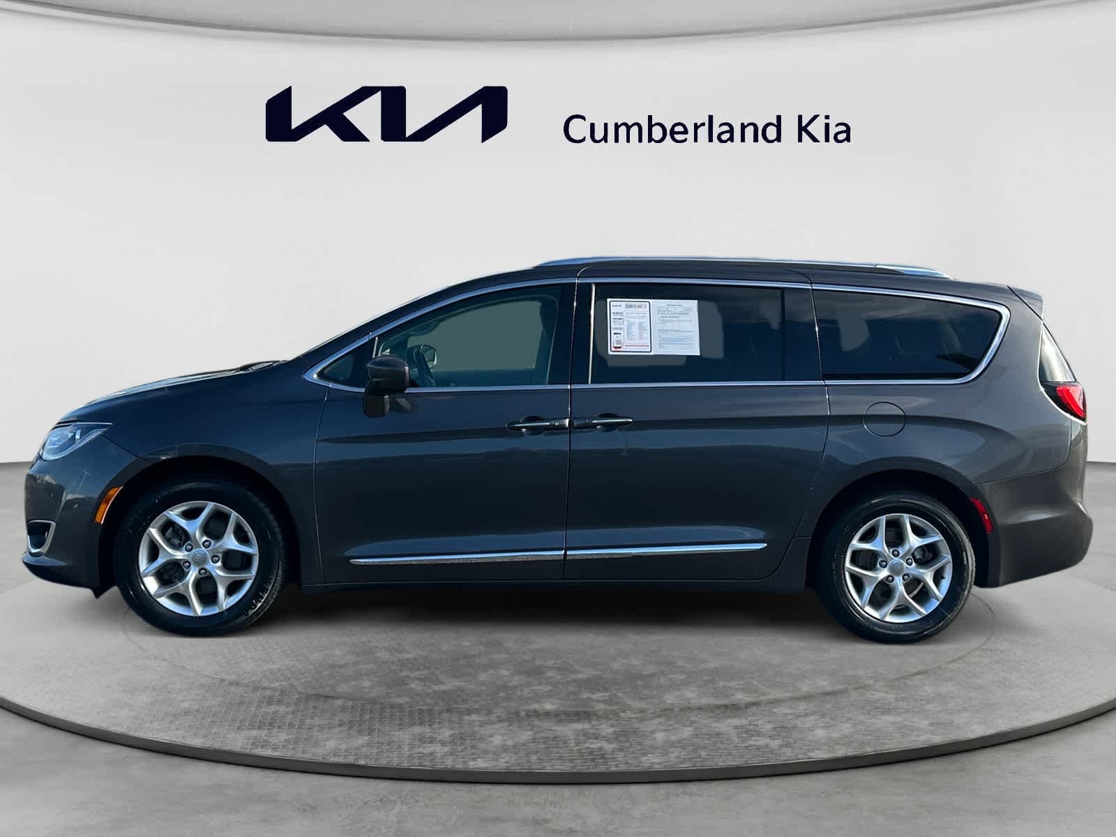 Used 2020 Chrysler Pacifica Touring L with VIN 2C4RC1BG6LR115730 for sale in Cookeville, TN