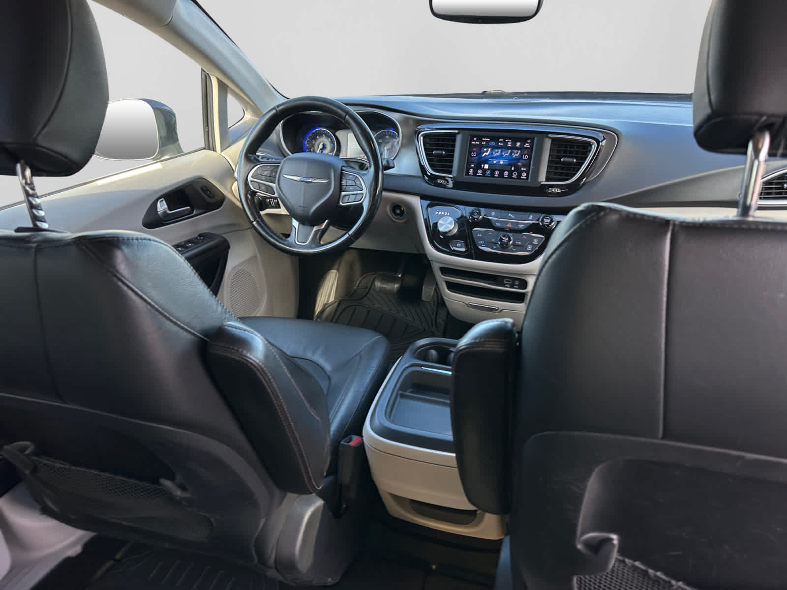 Used 2020 Chrysler Pacifica Van