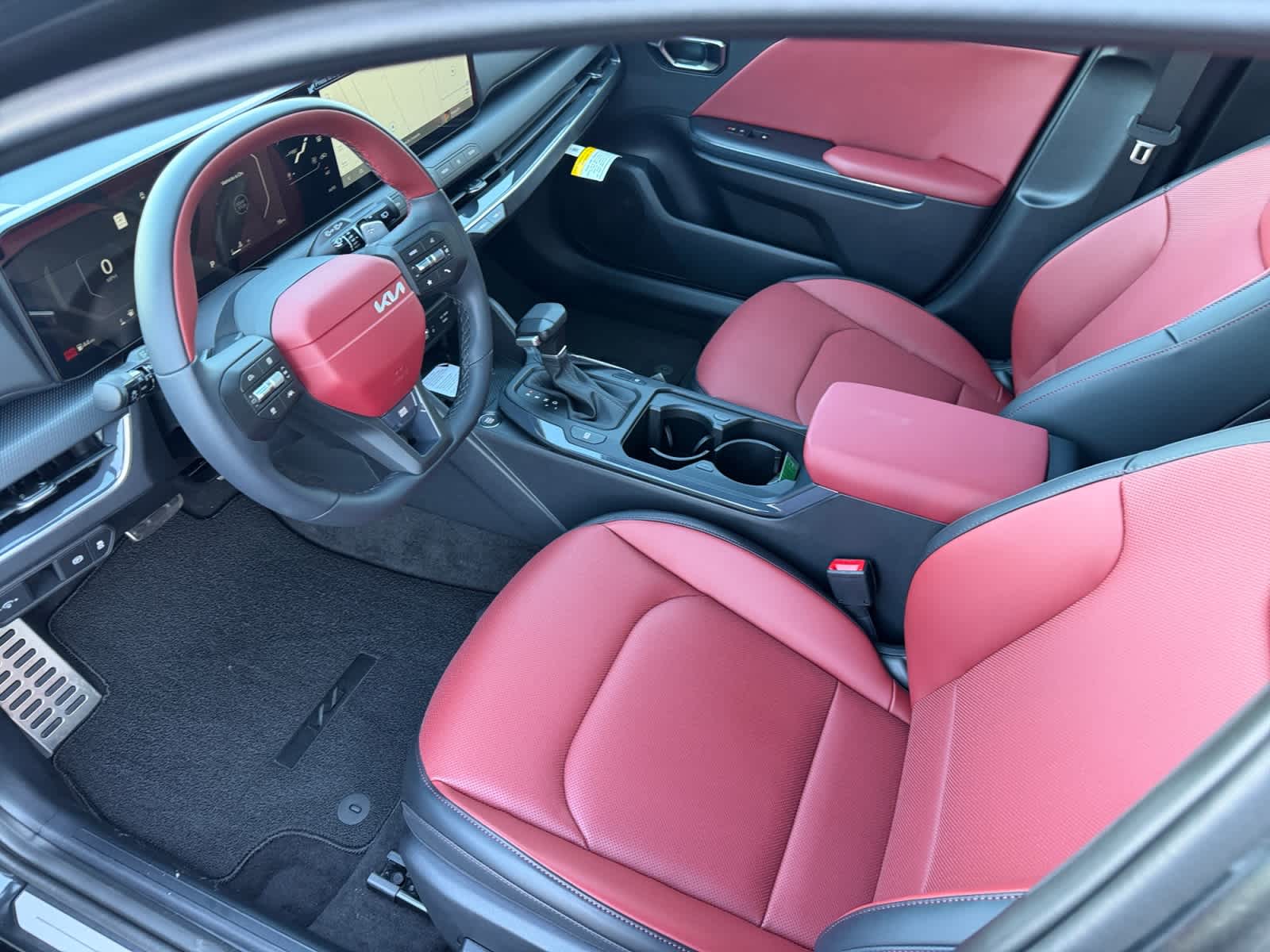 New 2026 Kia K4 Hatchback Sedan