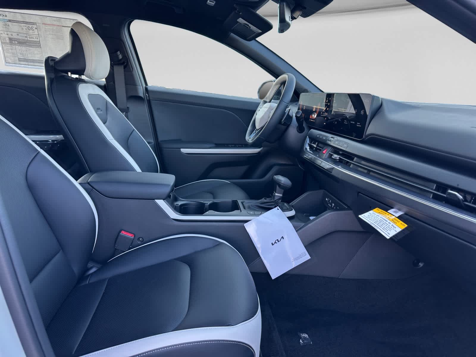 New 2026 Kia K4 Hatchback Sedan